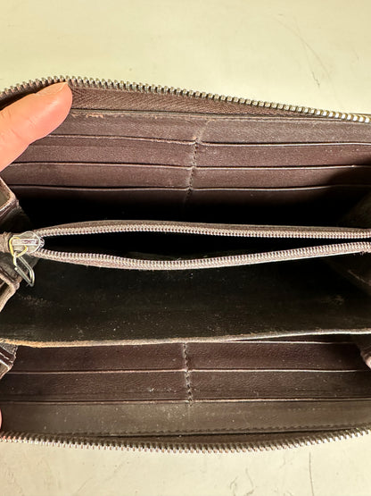 Vintage Gucci GG Embossed Leather Zip Wallet Brown
