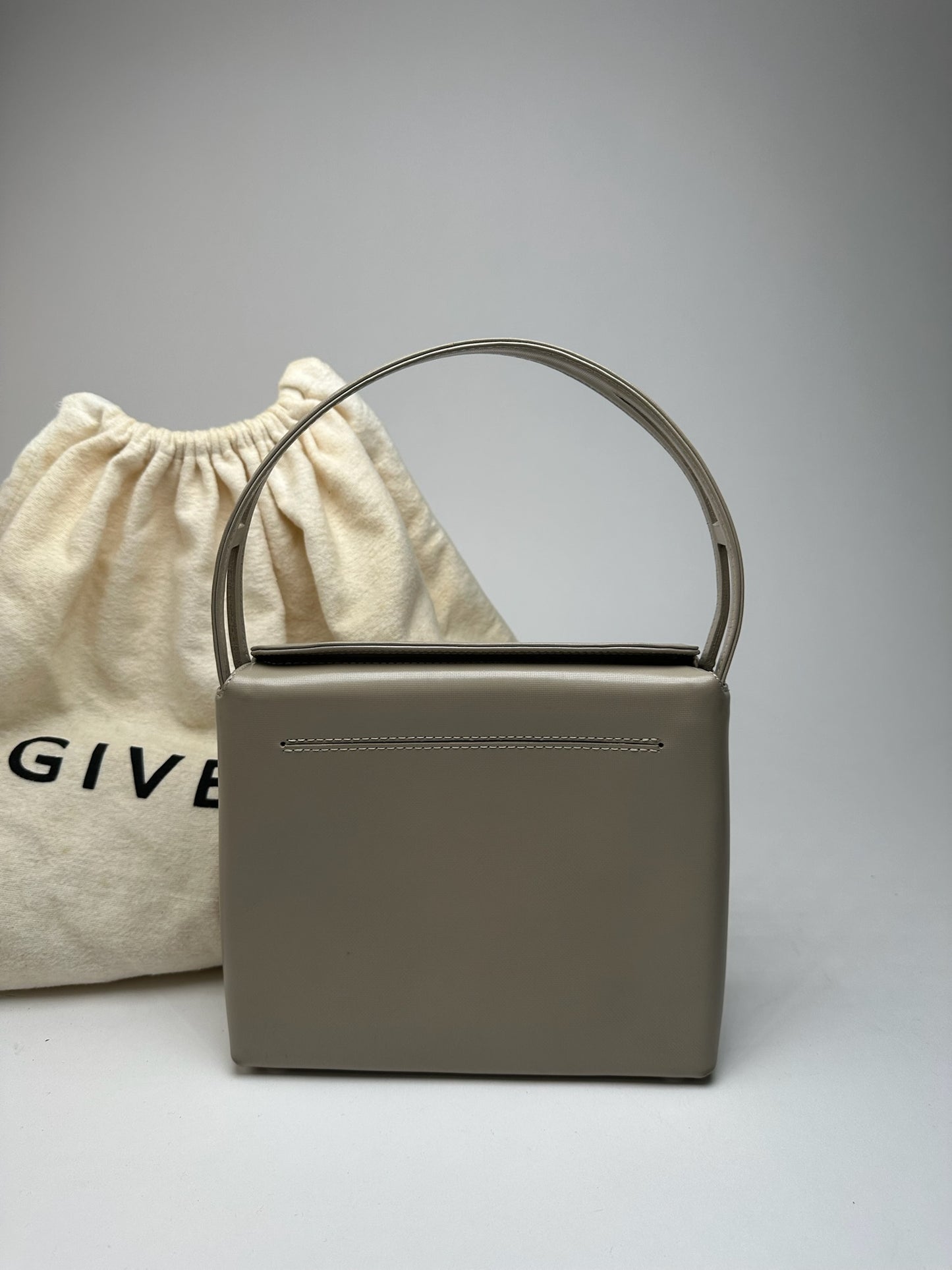 Vintage Givenchy 4G leather bag Rey