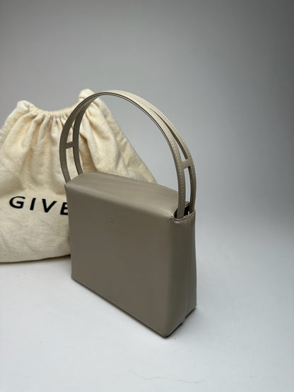 Vintage Givenchy 4G leather bag Rey