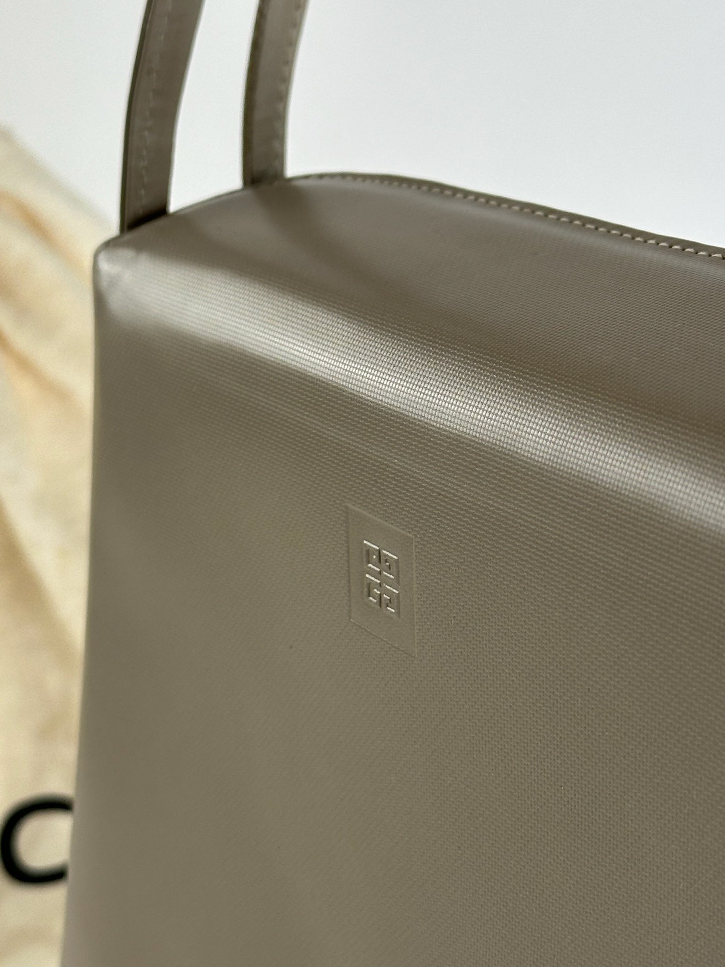 Vintage Givenchy 4G leather bag Rey