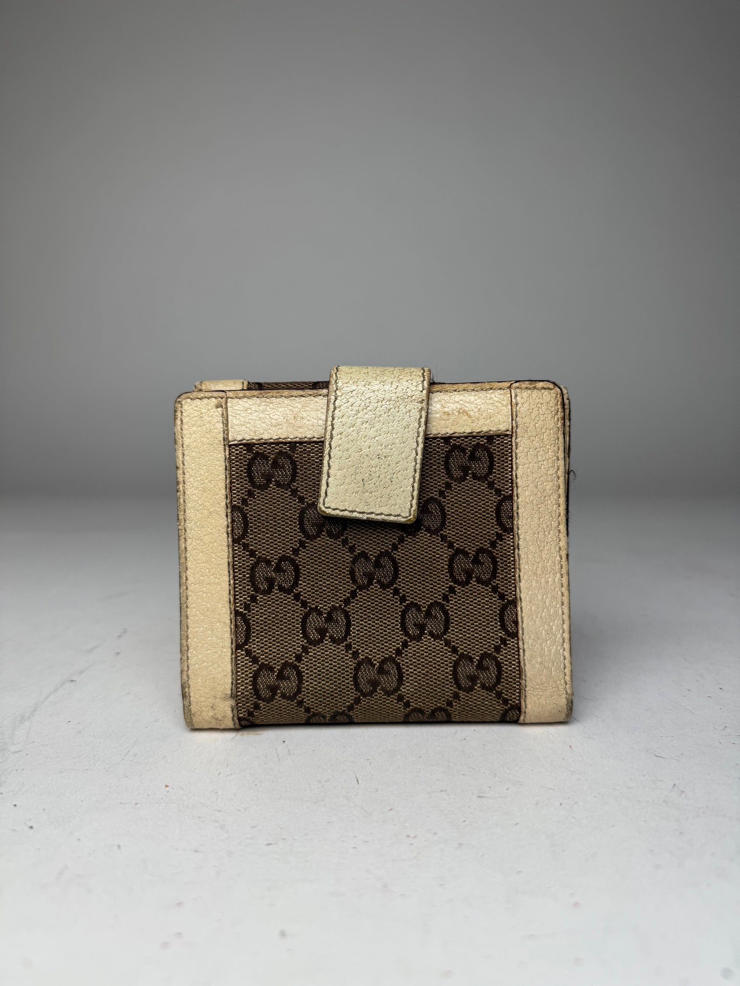 Vintage Gucci Monogram Leather wallet Beige White