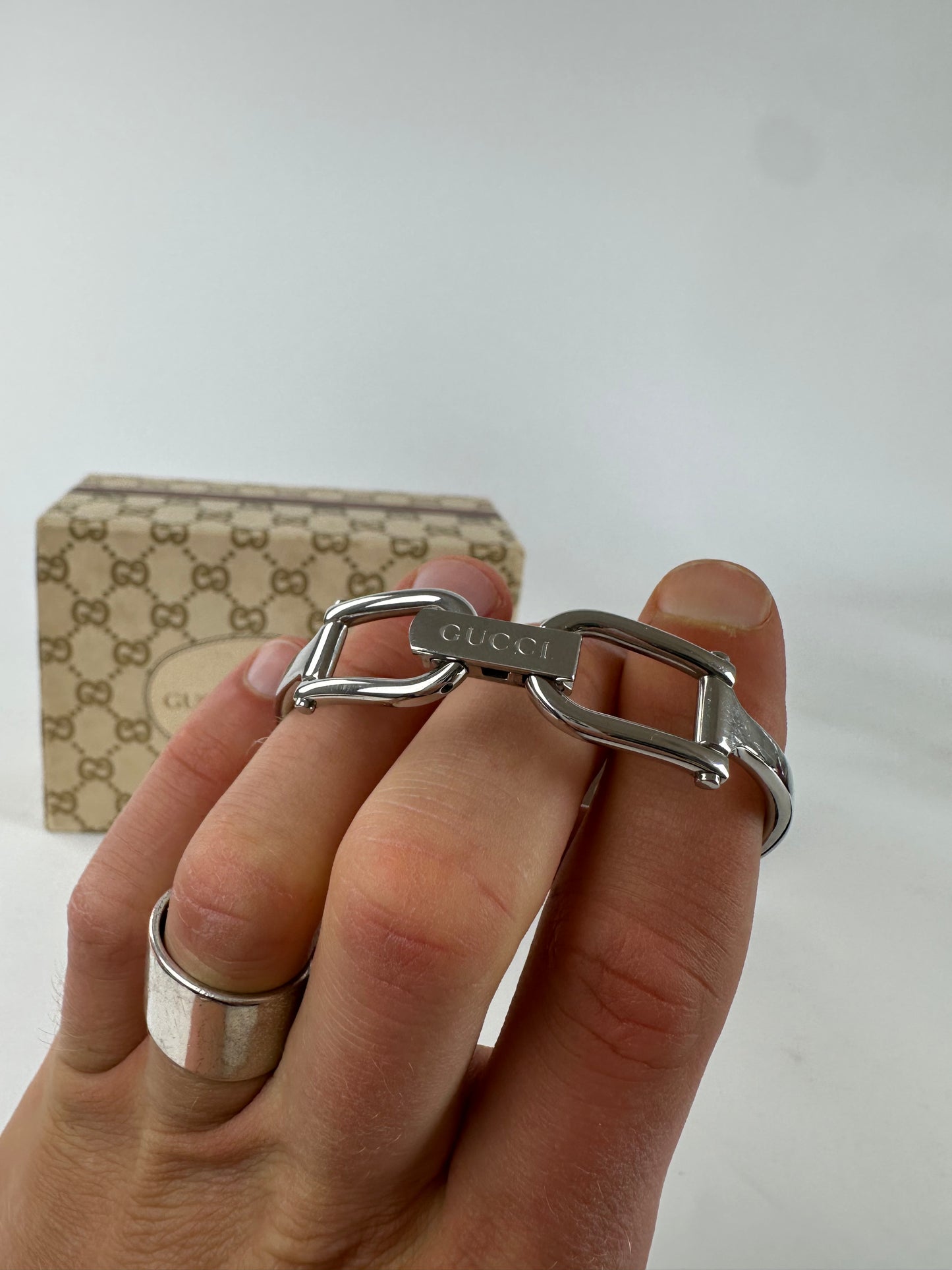 Vintage Gucci Silver-Tone Bangle Ladies Watch Model 1500L