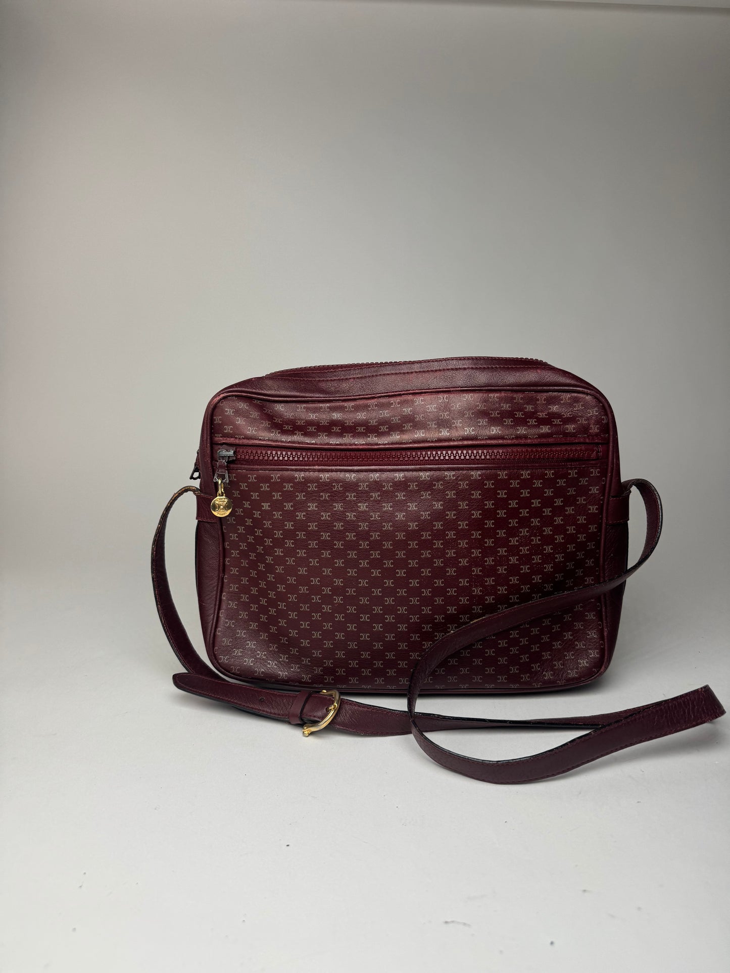 Sac vintage en cuir monogramme Céline Triomphe violet