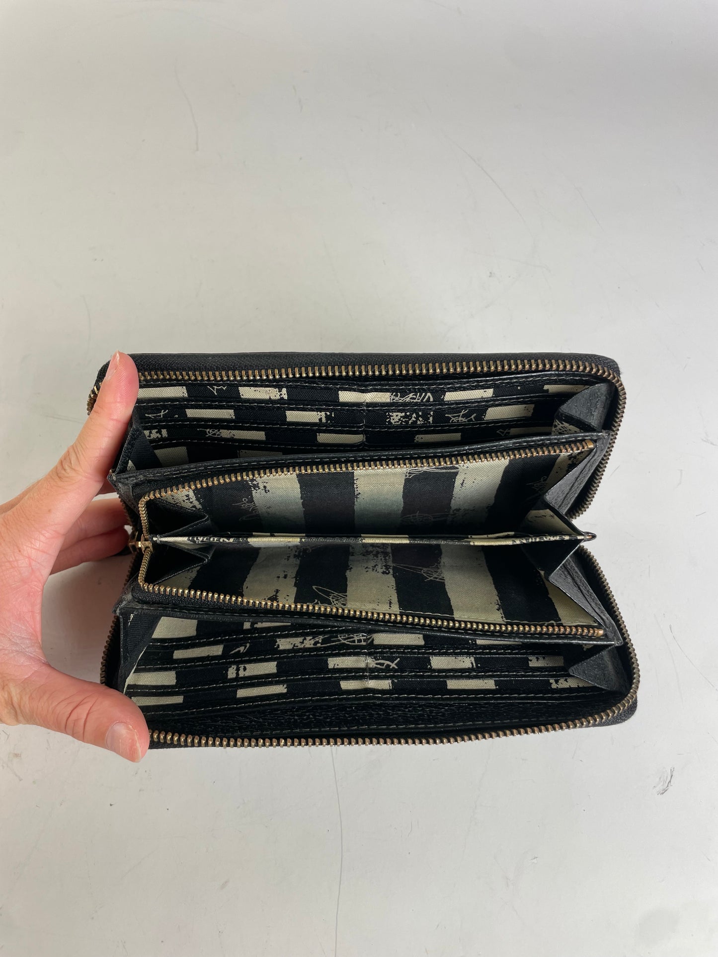 Vintage Vivienne Westwood Leather Wallet Black Gold Clasp