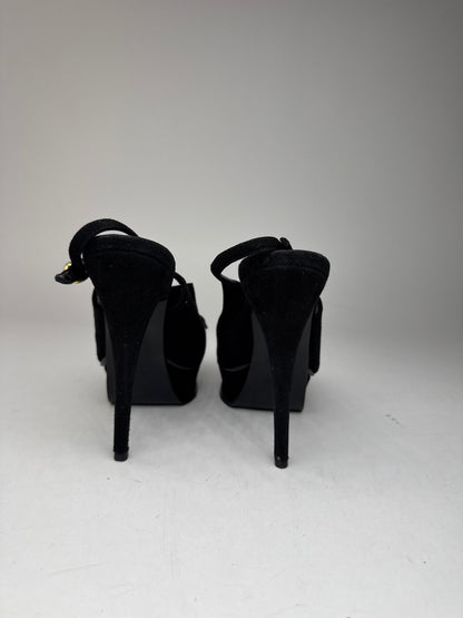 Vintage Yves Saint Laurent Suede pumps