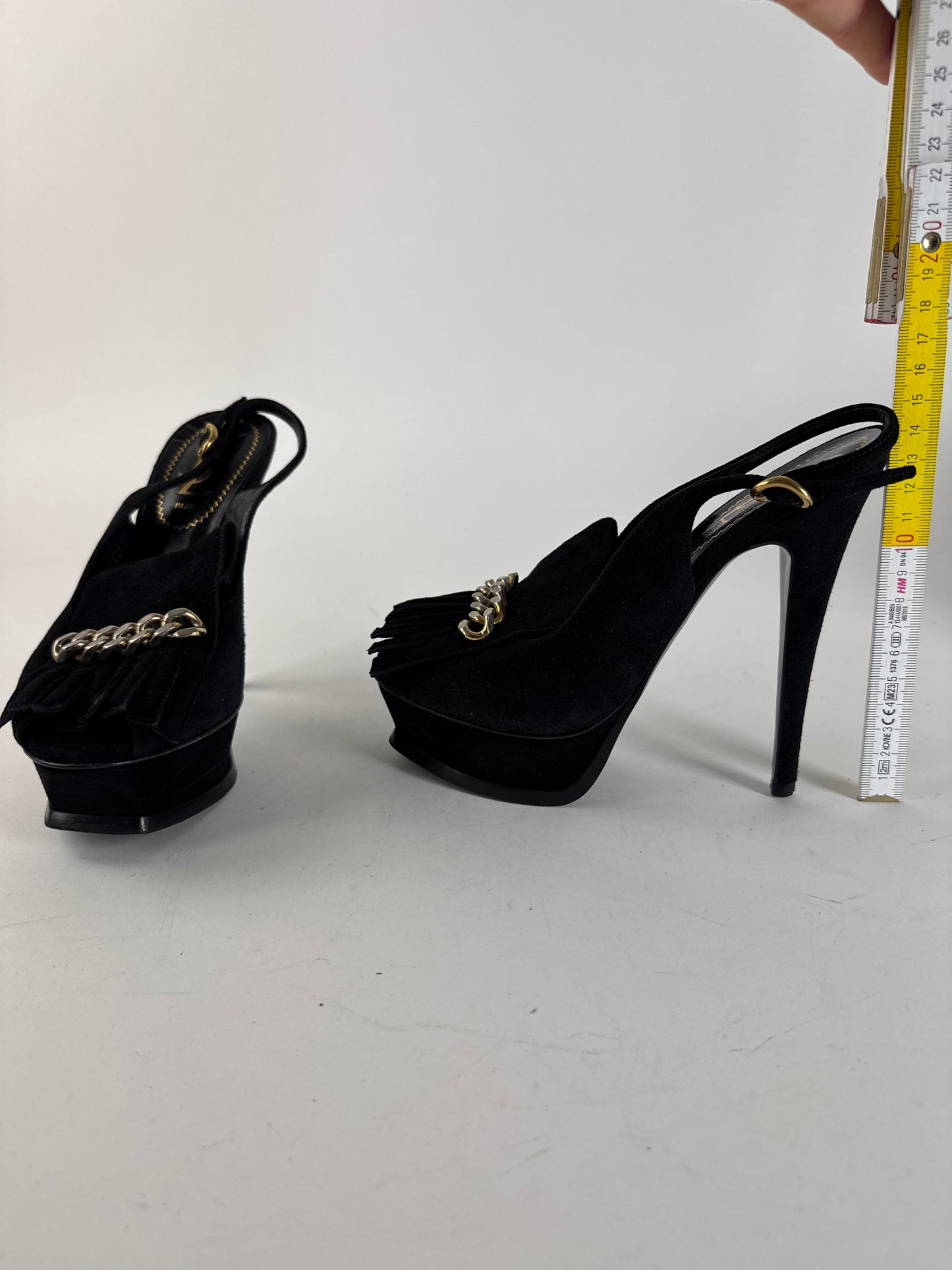 Vintage Yves Saint Laurent Suede pumps