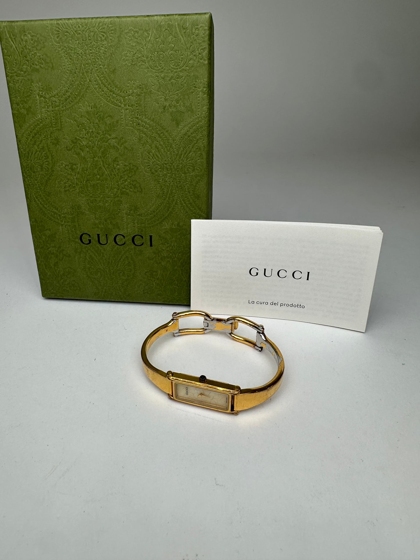 Vintage Gucci Gold-Tone Bangle Ladies Watch Model 1500L