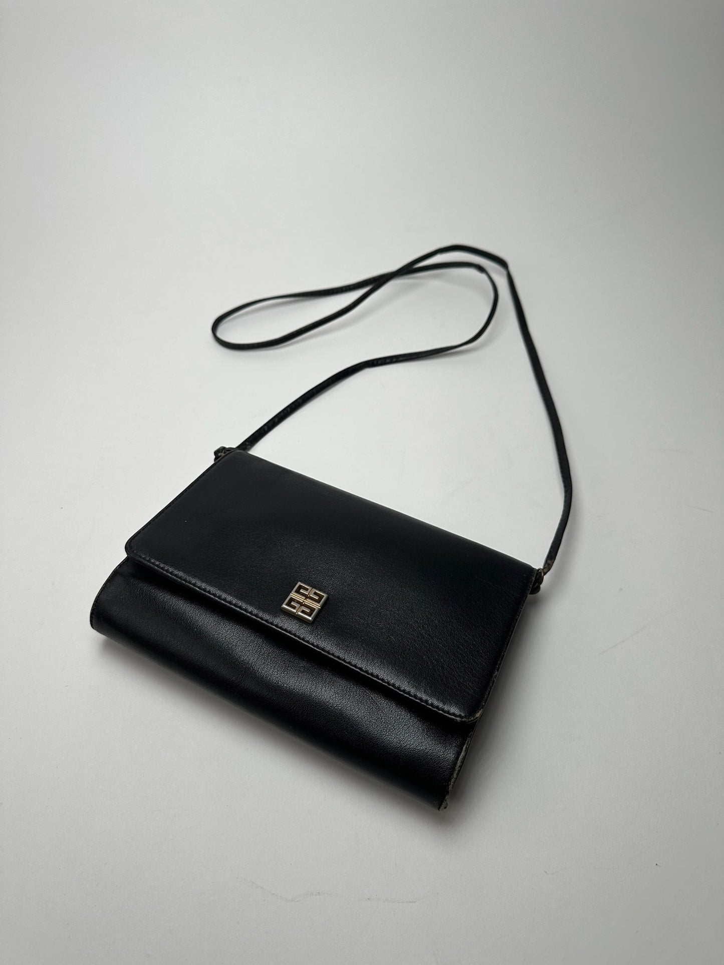 Sac vintage en cuir Givenchy 4G noir