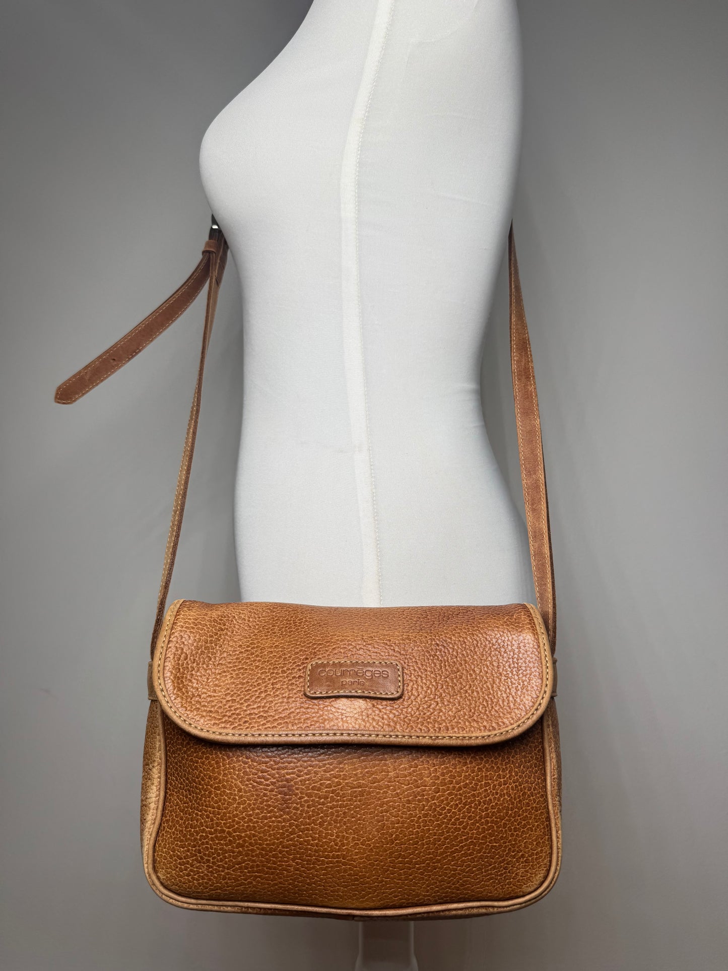 Sac Courreges vintage en cuir marron