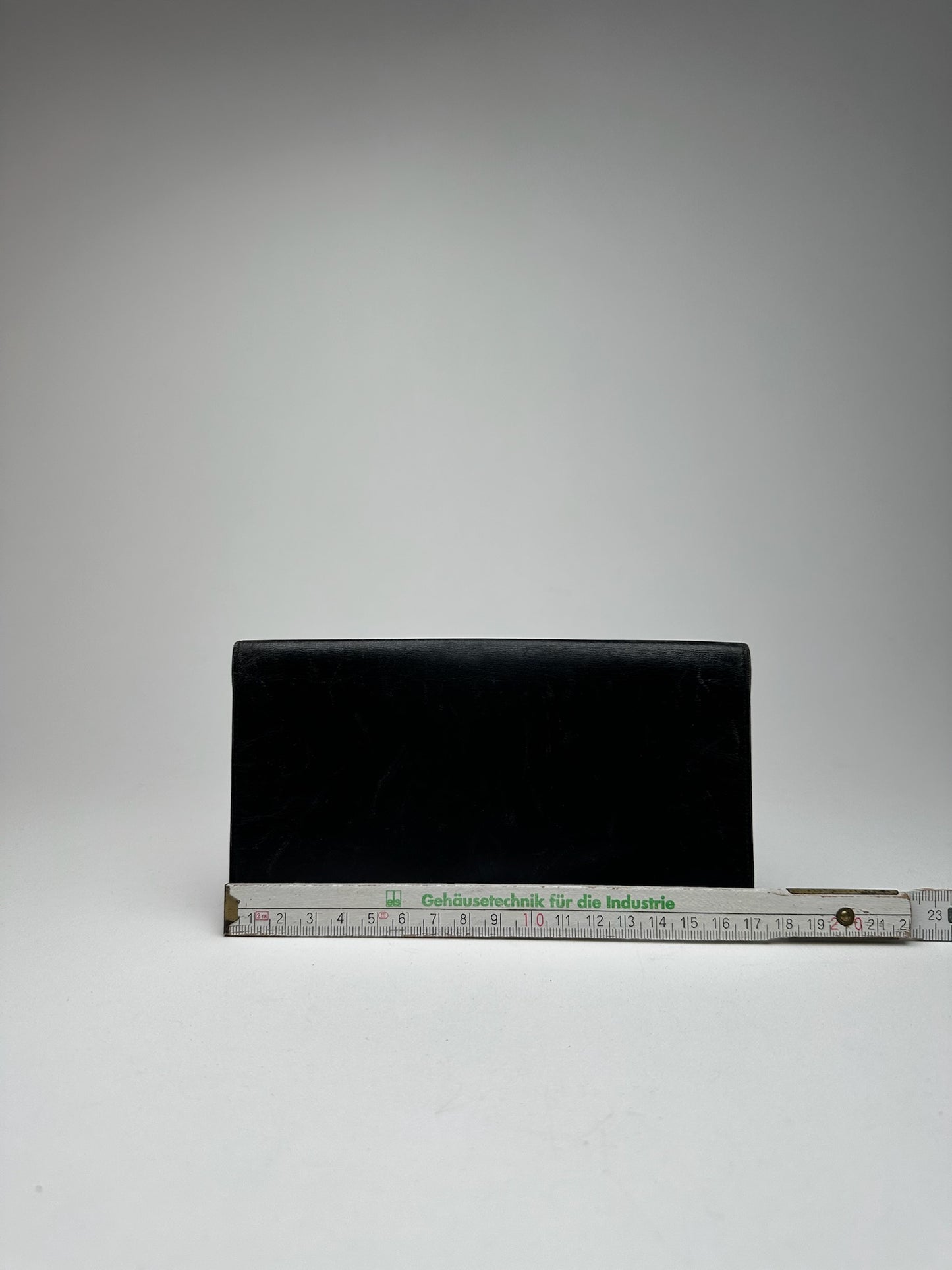 Porte-carte d'identité vintage en cuir verni Cartier noir