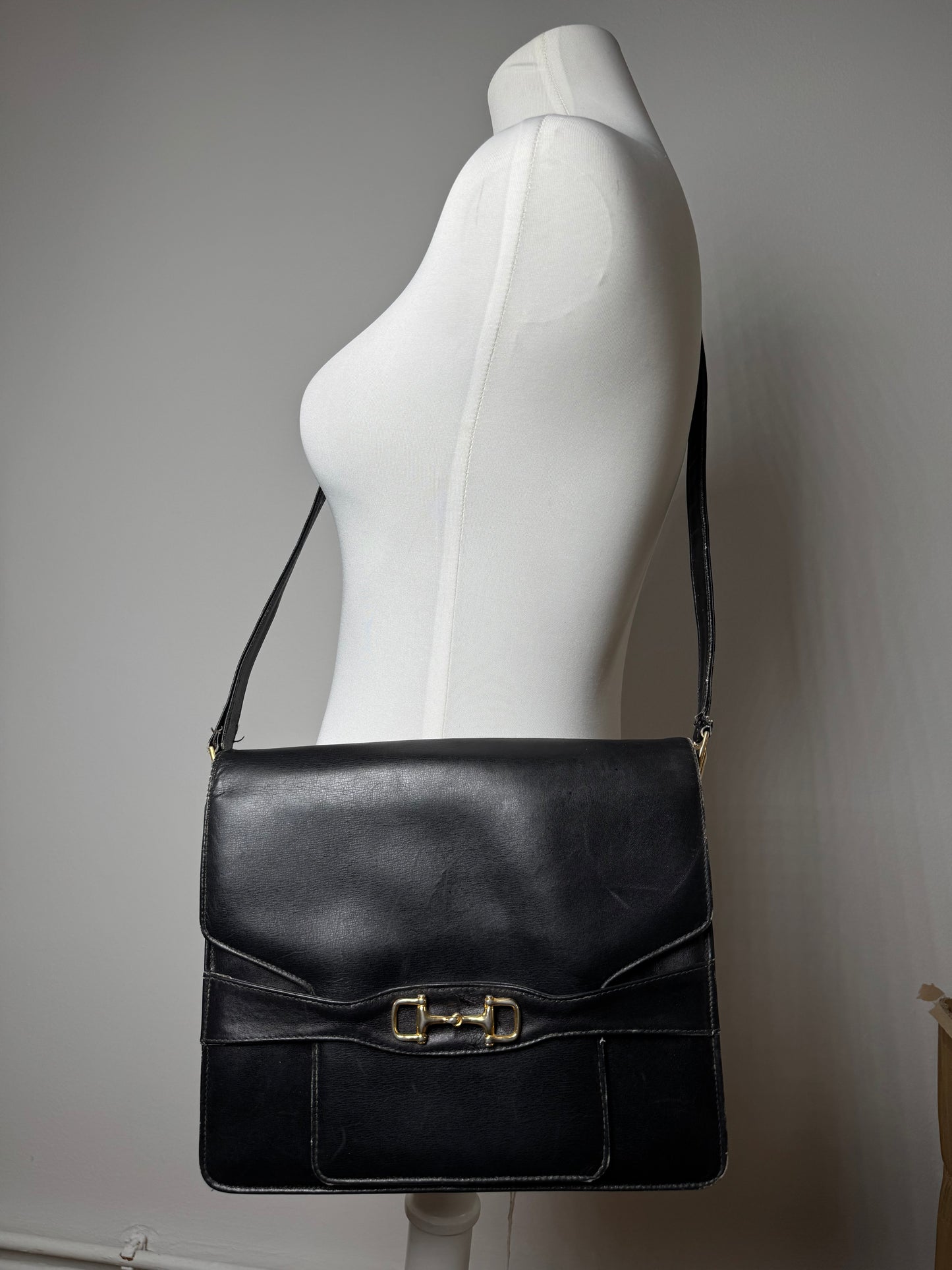 Sac vintage en cuir Céline Paris Triomphe Noir