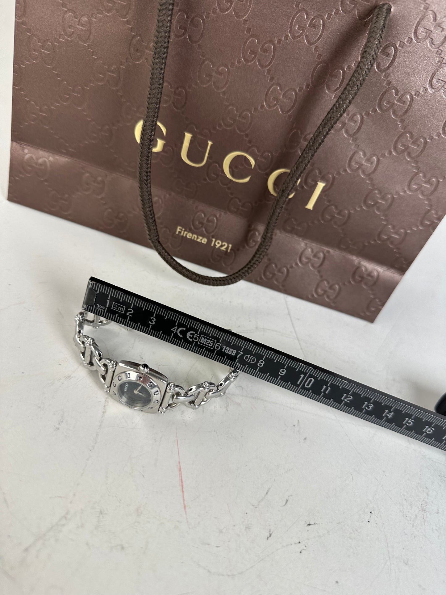 Vintage Gucci Stainless Steel Bracelet Watch Black Dial Silver
