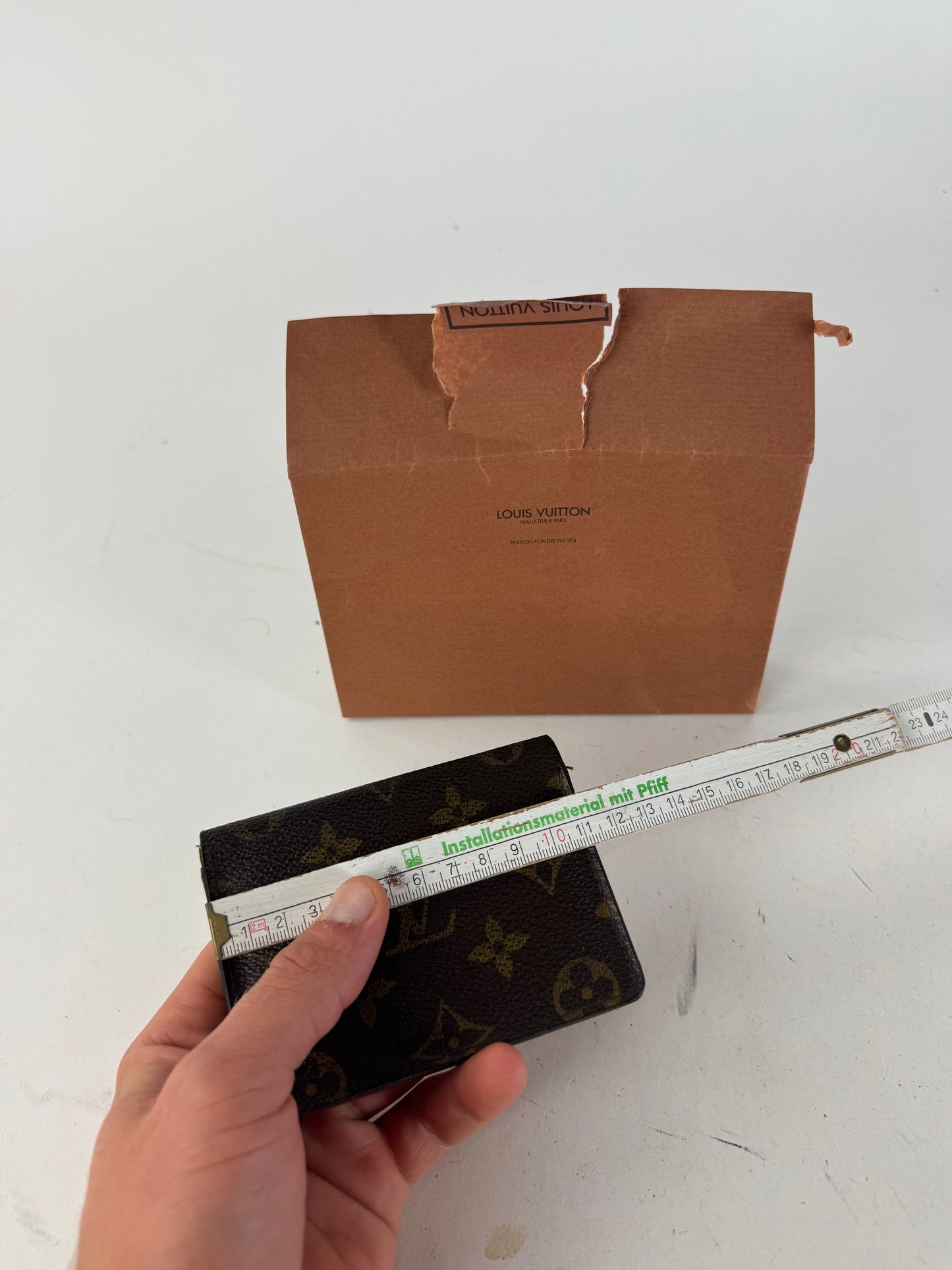 Vintage Louis Vuitton Flapable Leather Card Holder Brown