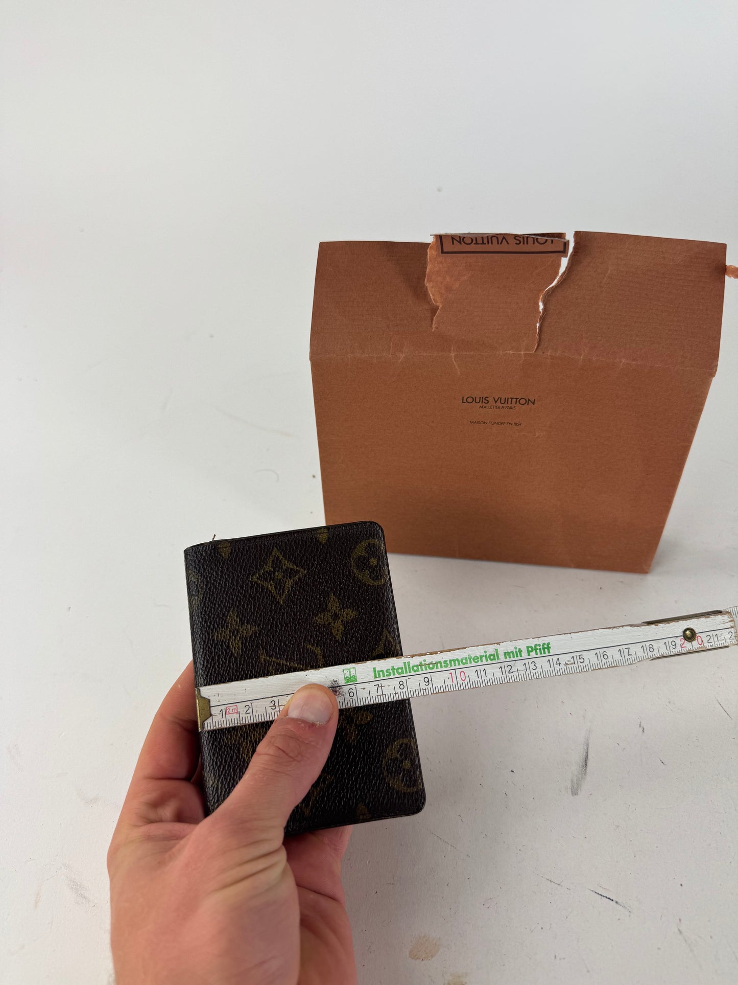 Vintage Louis Vuitton Flapable Leather Card Holder Brown