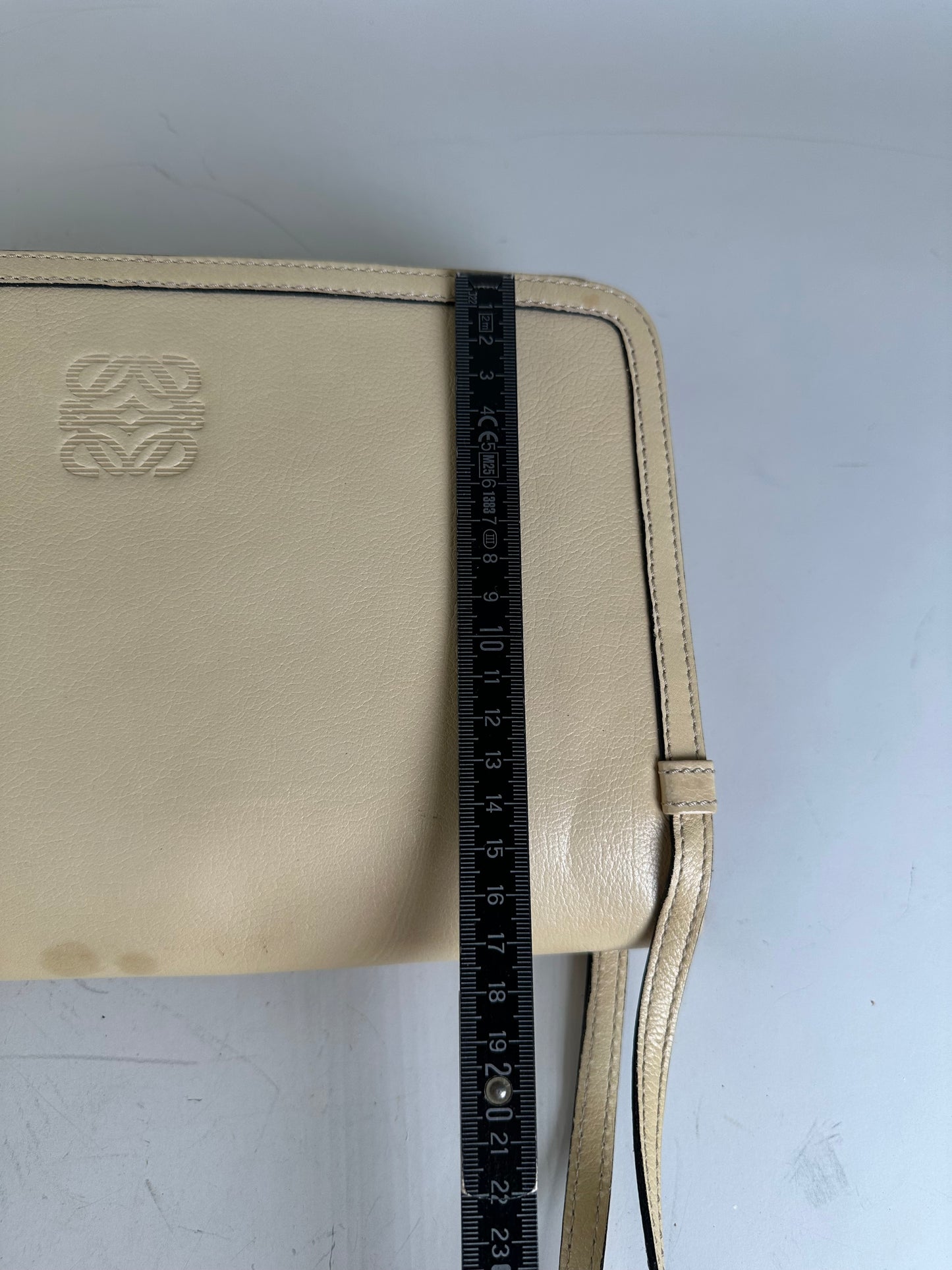 Vintage Loewe Leather Shoulder Bag Cream Gold-tone