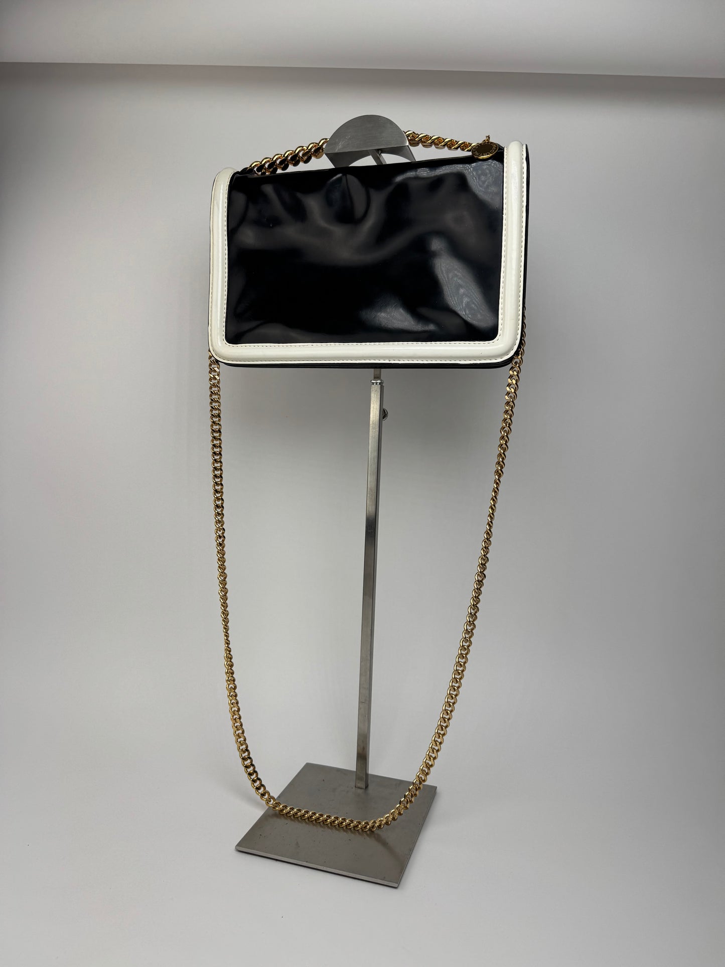 Sac vintage en cuir verni Stella Mc Cartney blanc noir