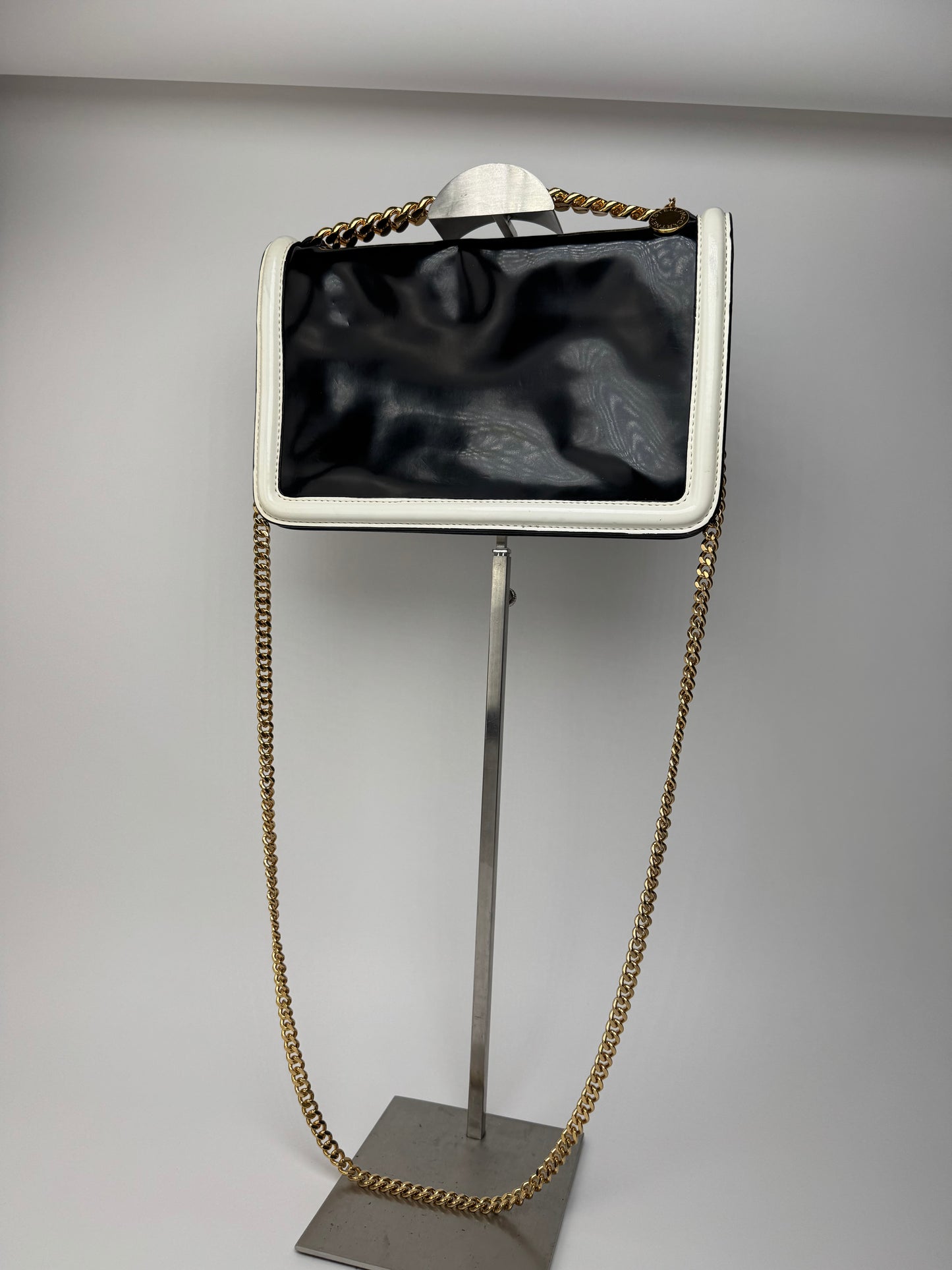 Sac vintage en cuir verni Stella Mc Cartney blanc noir