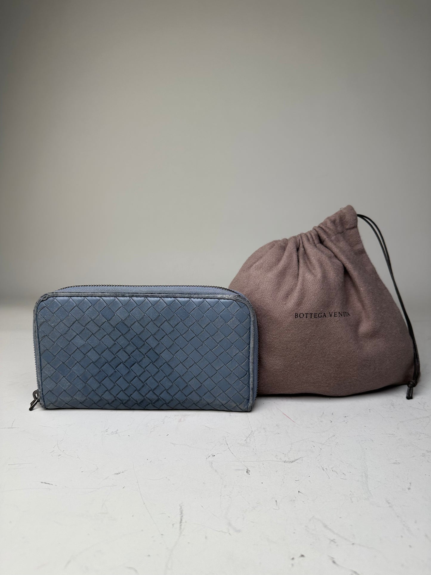Vintage Bottega Veneta Woven Leather Zip Wallet Blue Silver
