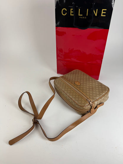 Sac Triomphe vintage en cuir monogramme Céline beige