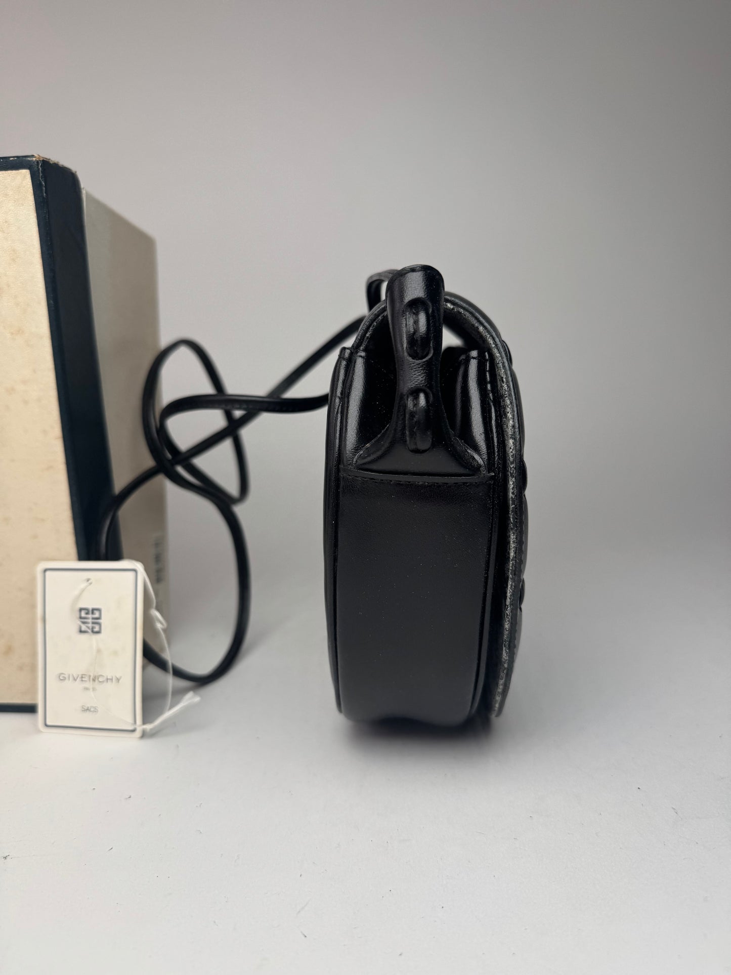 Sac vintage en cuir noir Givenchy