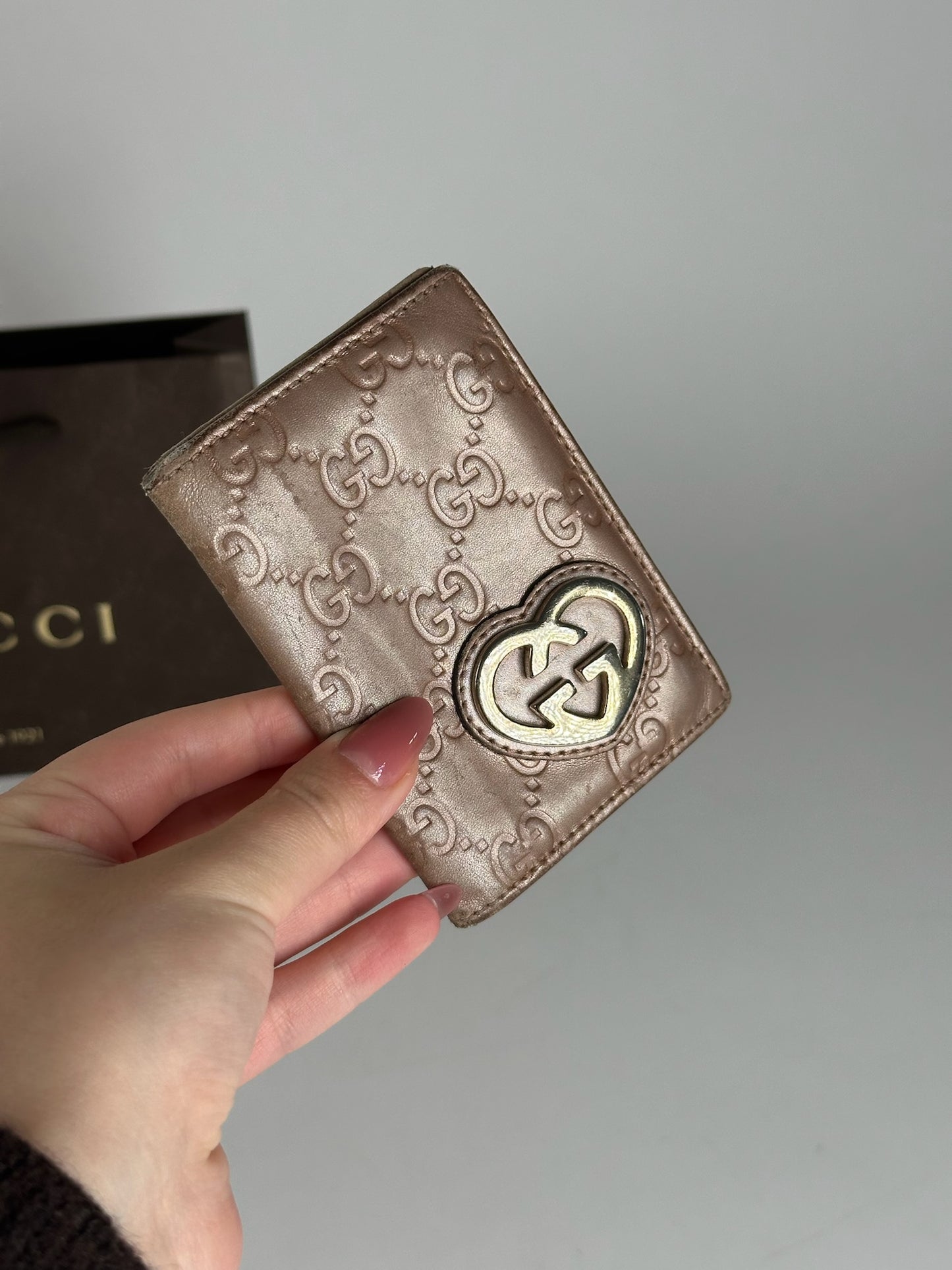 Porte-cartes vintage Gucci monogramme rose métallisé