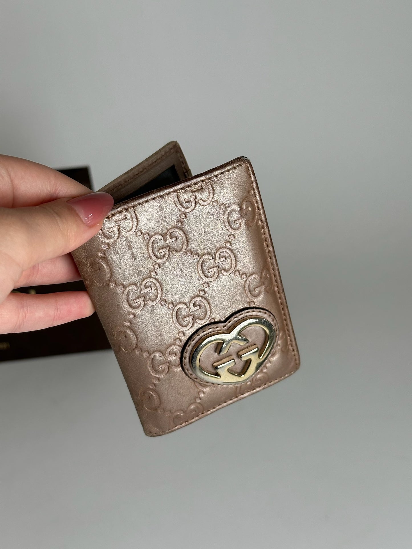 Porte-cartes vintage Gucci monogramme rose métallisé