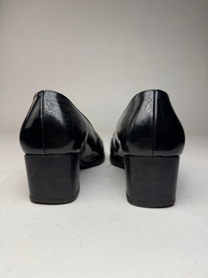 Vintage Gucci Patent Leather Pumps Black