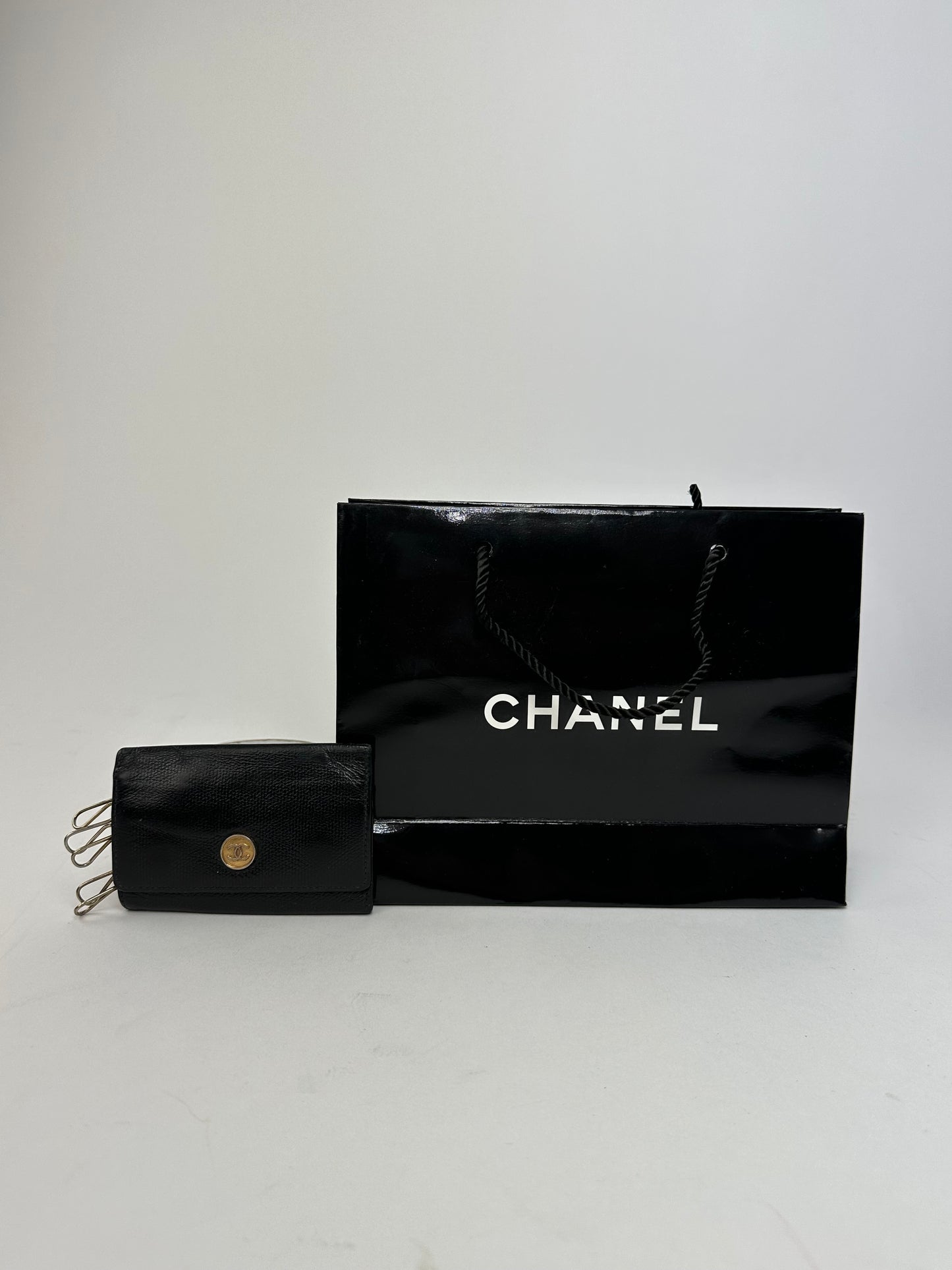 Vintage Chanel CC Logo Caviar Leather Key Holder Black
