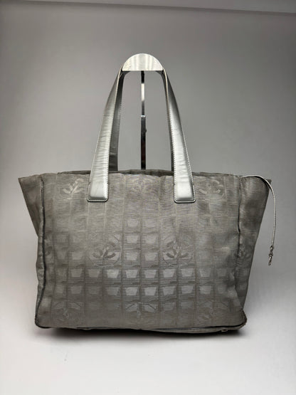 Vintage Chanel New Travel Line monogram Tote bag Silver