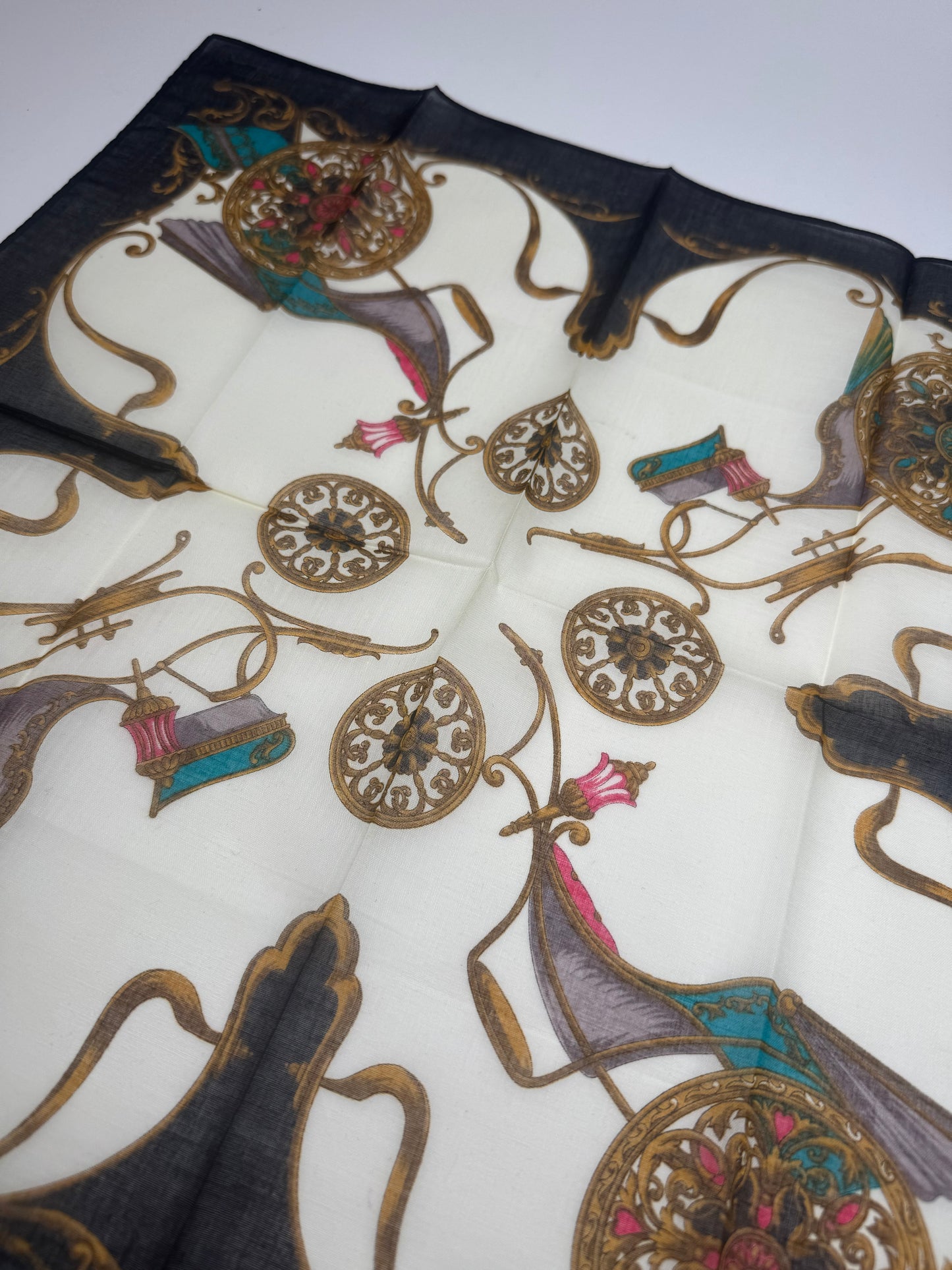 Vintage Gucci Scarf Navy white