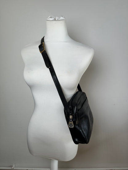 Vintage Givenchy Leather Shoulder Bag Black