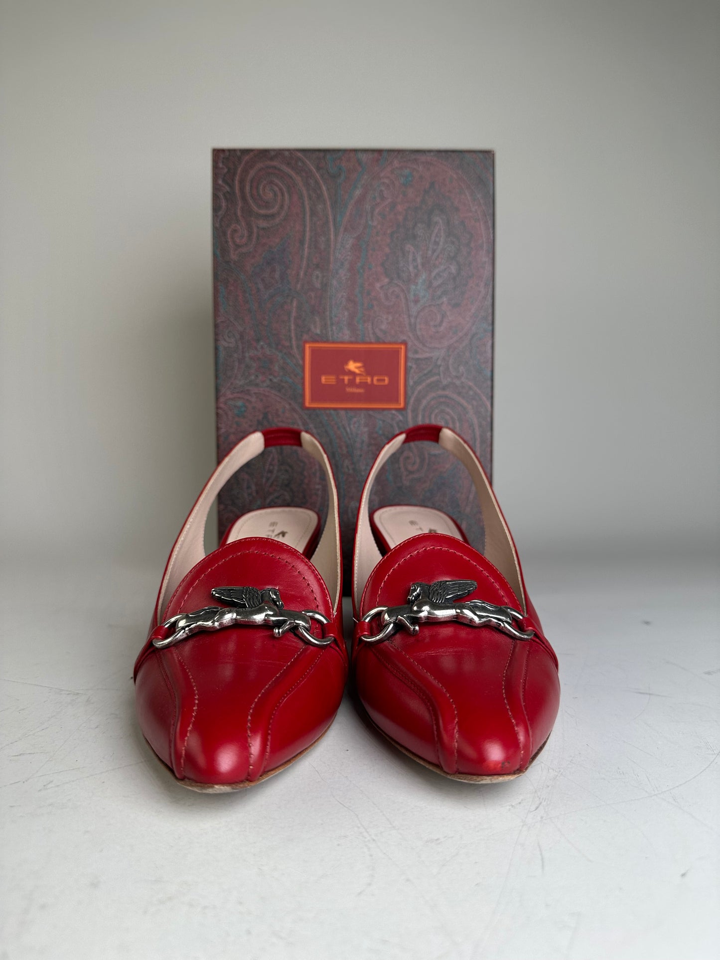 Vintage Etro Leather Slingback Heels Red Silver Chain EU36
