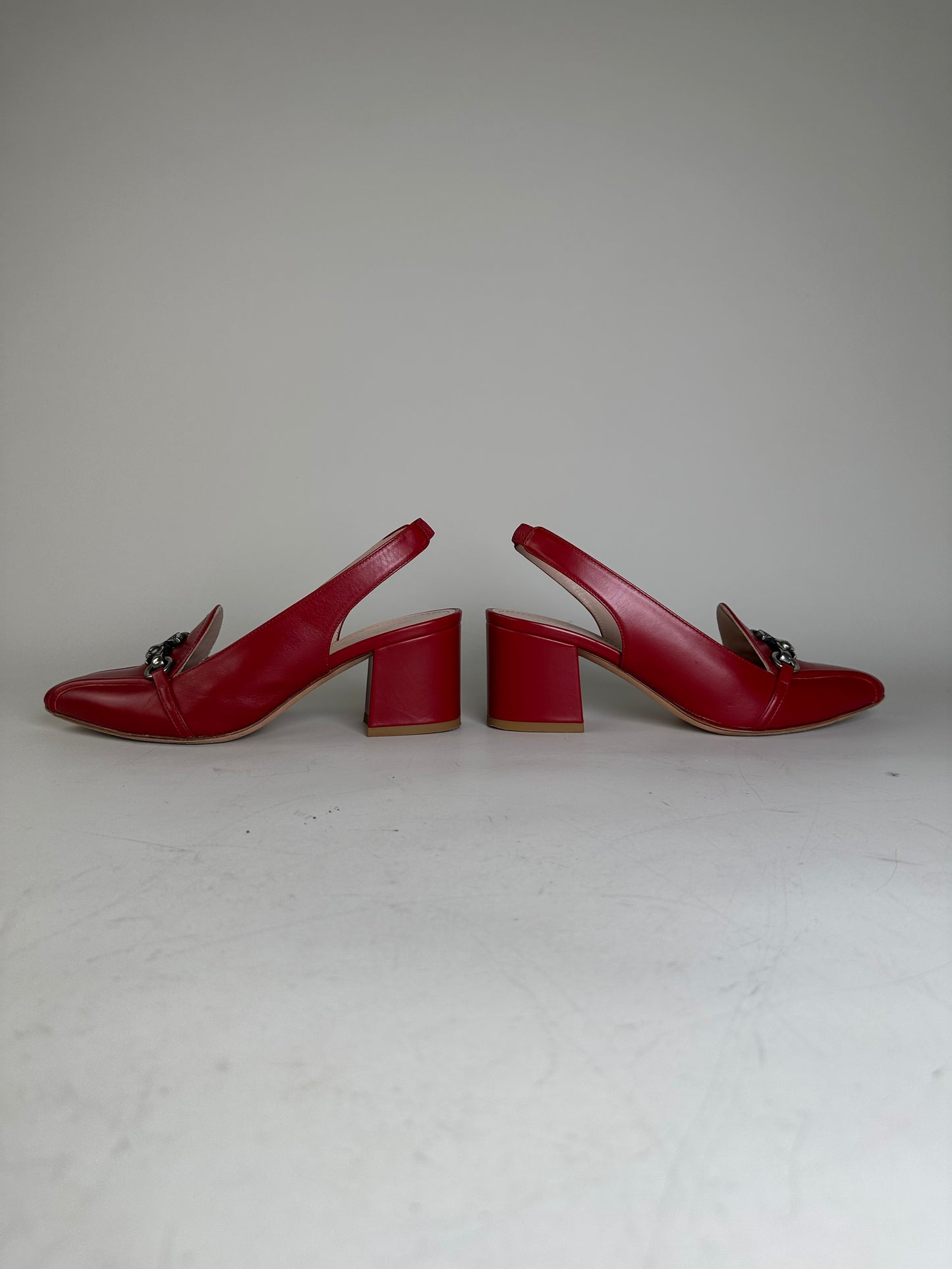 Vintage Etro Leather Slingback Heels Red Silver Chain EU36