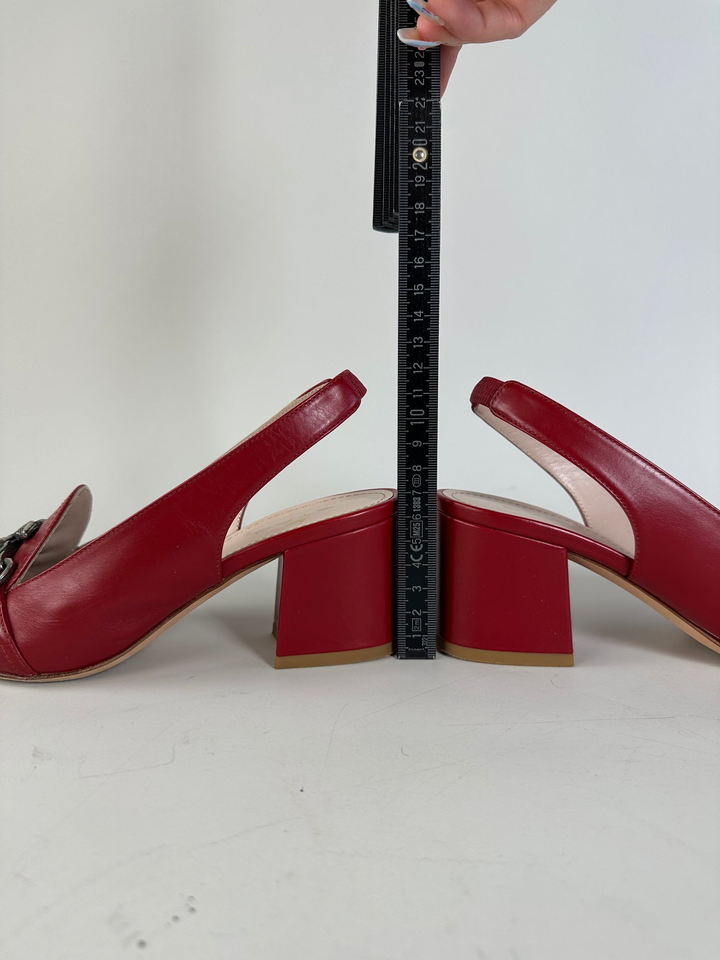 Vintage Etro Leather Slingback Heels Red Silver Chain EU36