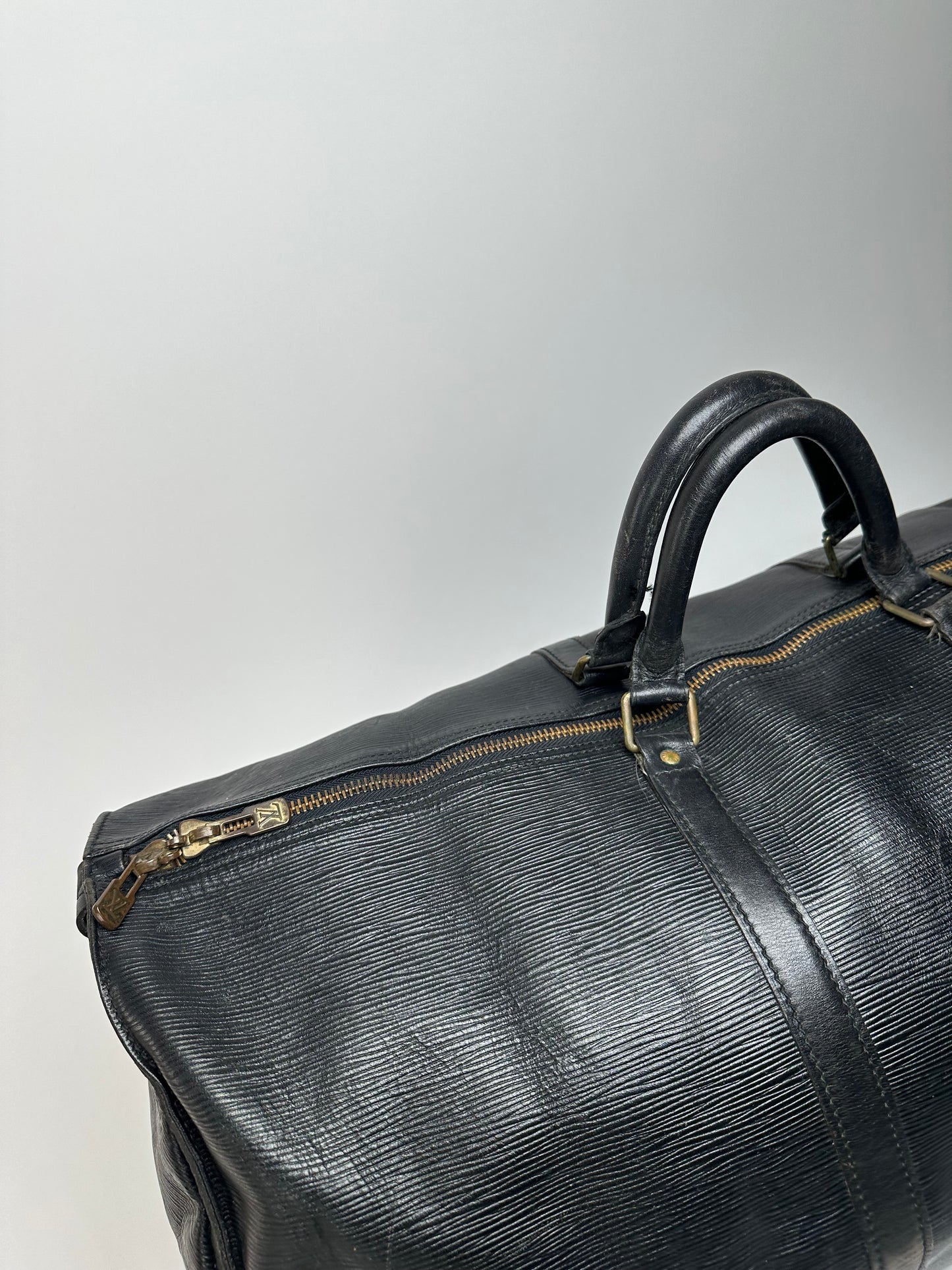 Vintage Louis Vuitton EPI Leather 60 Keepball Black