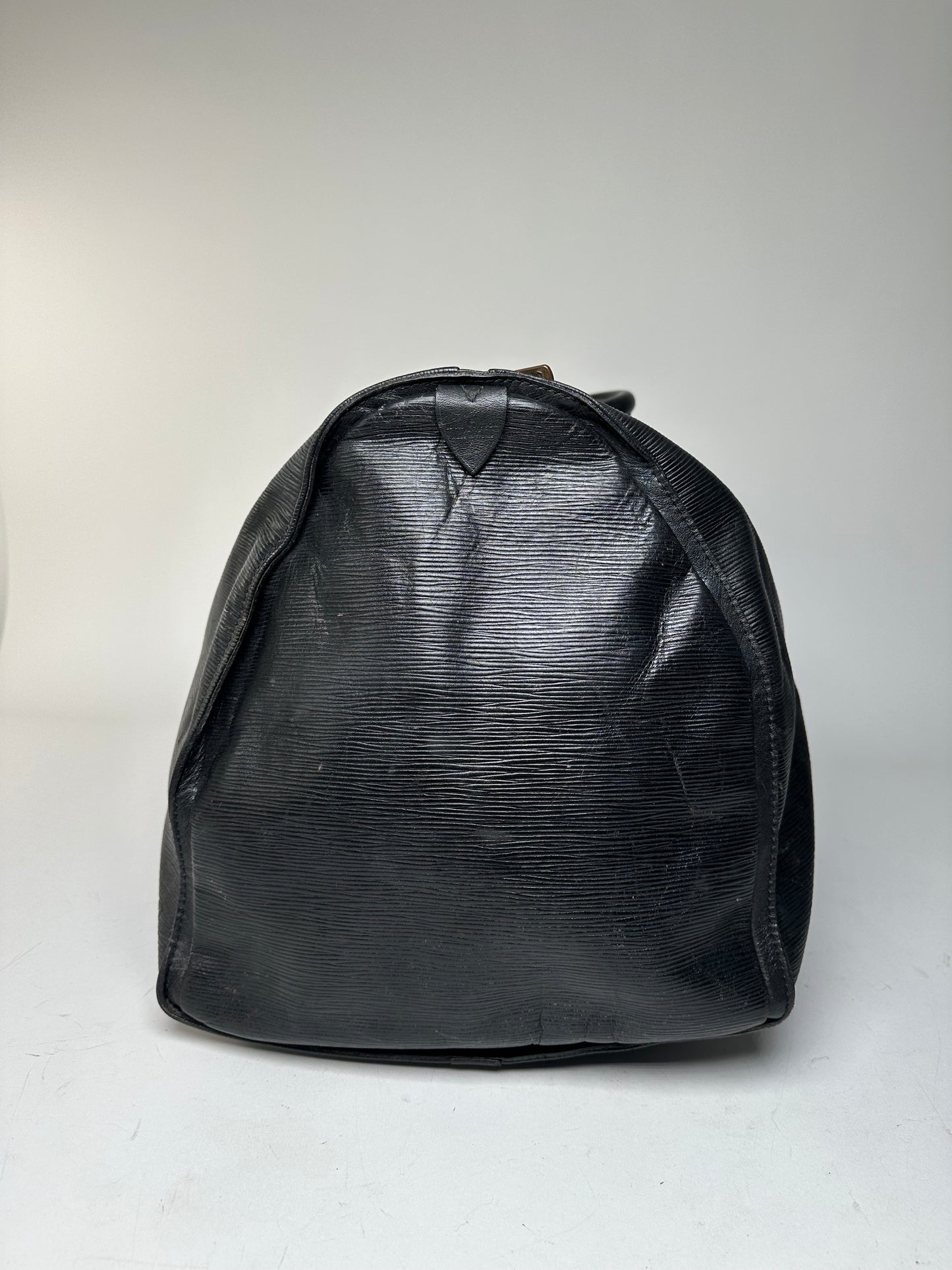 Vintage Louis Vuitton EPI Leather 60 Keepball Black