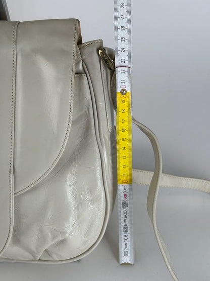 Vintage Gucci leather bag white