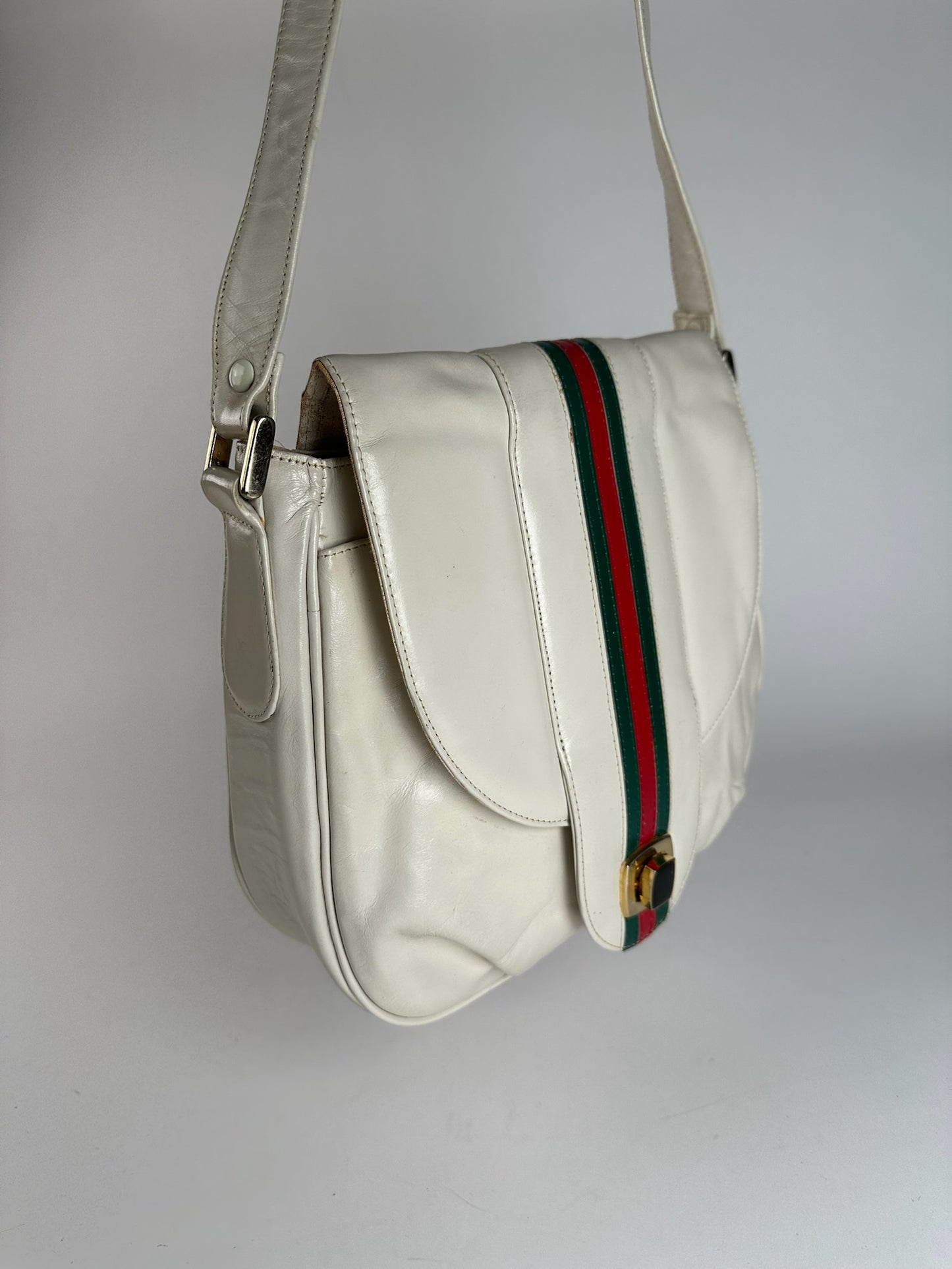 Vintage Gucci leather bag white