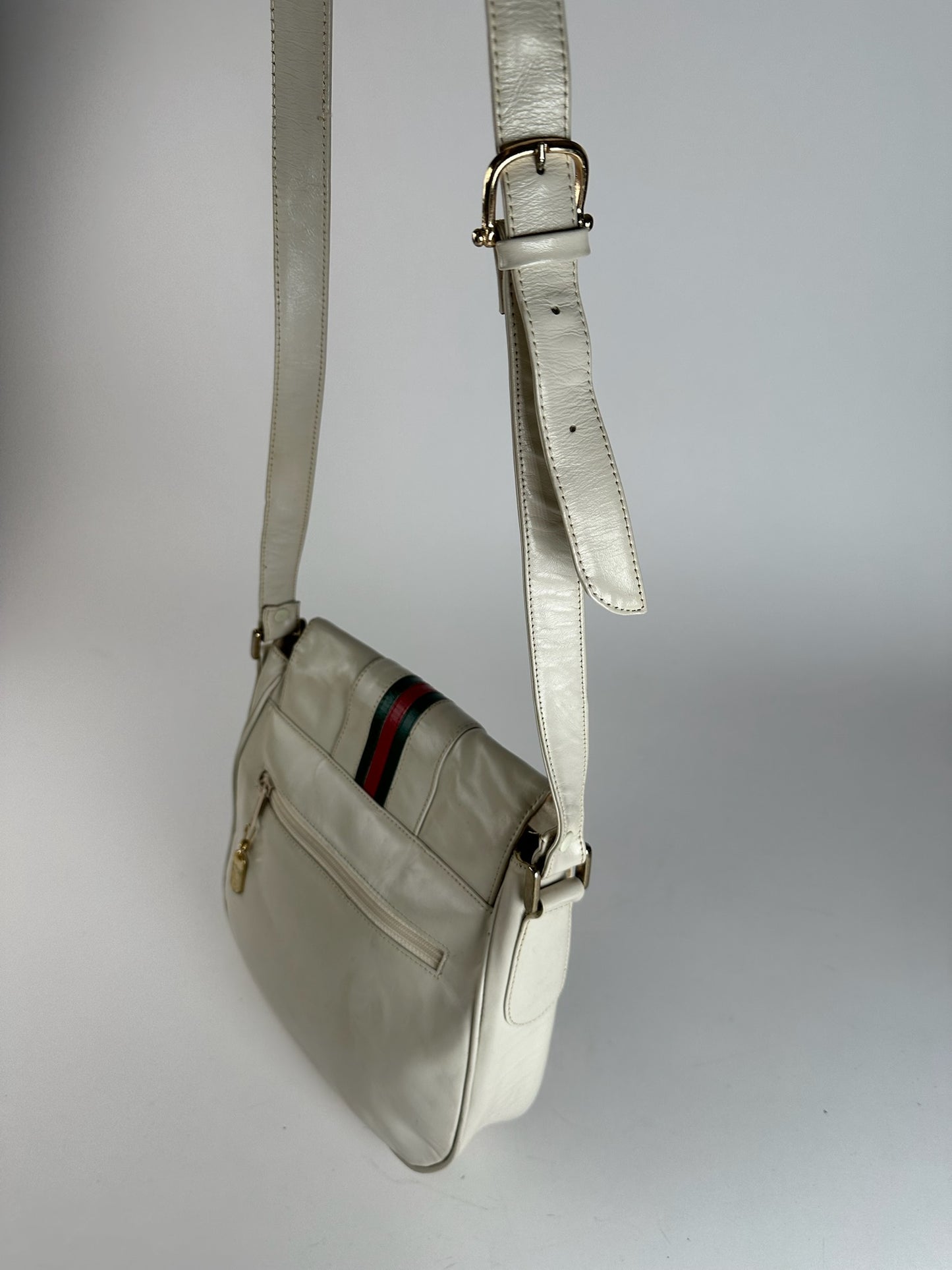 Vintage Gucci leather bag white