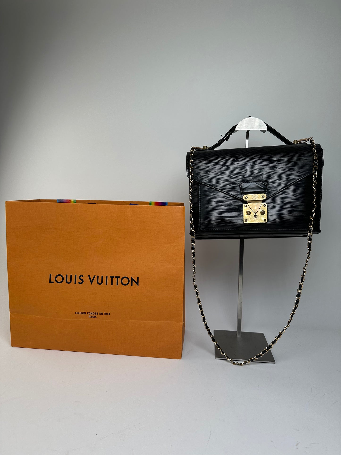 Vintage Louis Vuitton Epi Leather Flap Bag Black