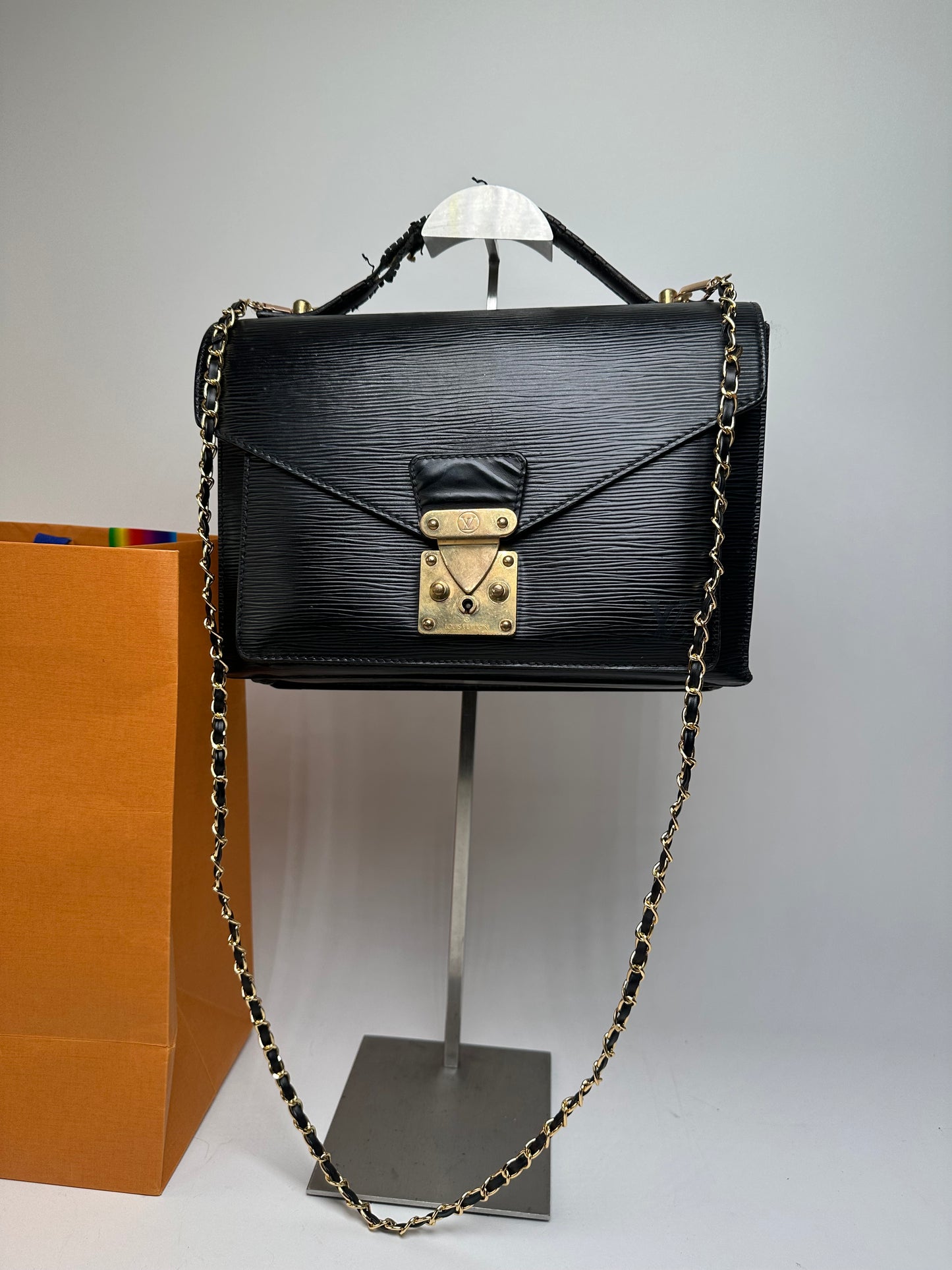 Vintage Louis Vuitton Epi Leather Flap Bag Black