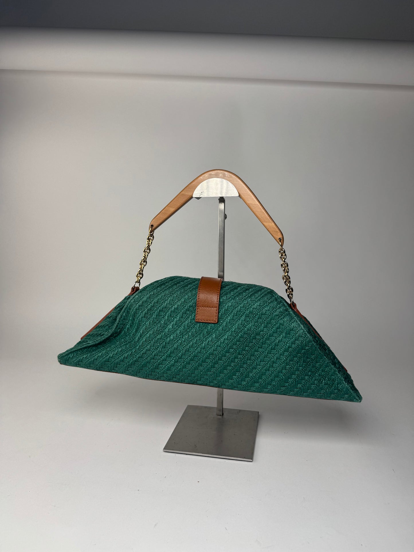 Sac à main vintage Giorgio Armani en cuir, laine et bois, vert, marron et doré