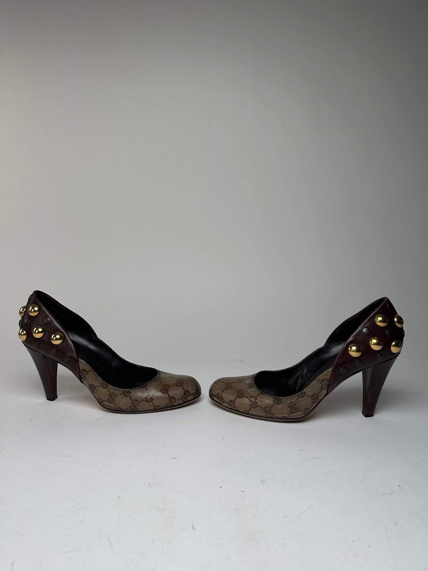 Vintage Gucci Studded Monogram Leather Pumps Beige Brown EU40
