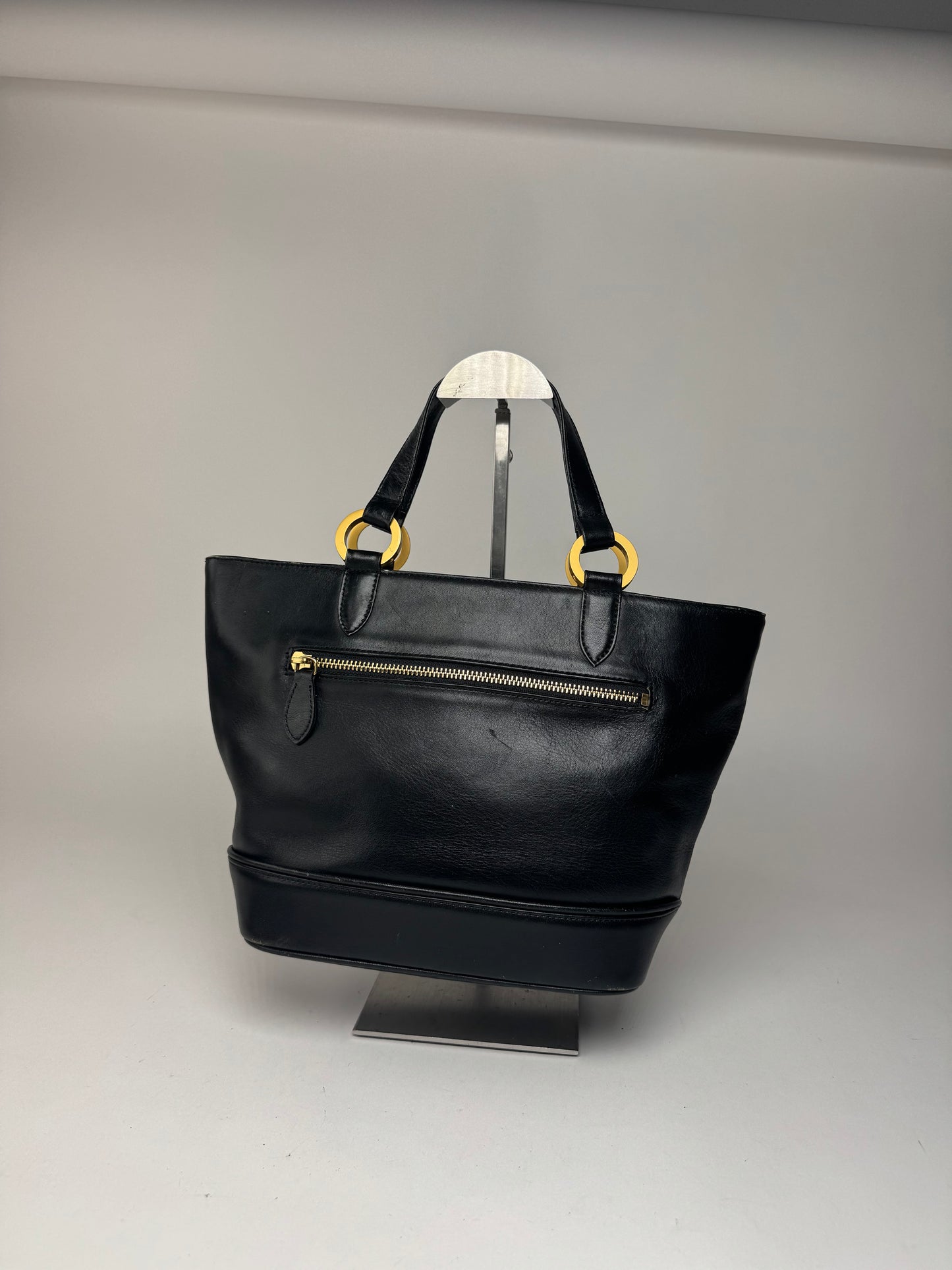 Sac vintage Courrèges Paris en cuir noir