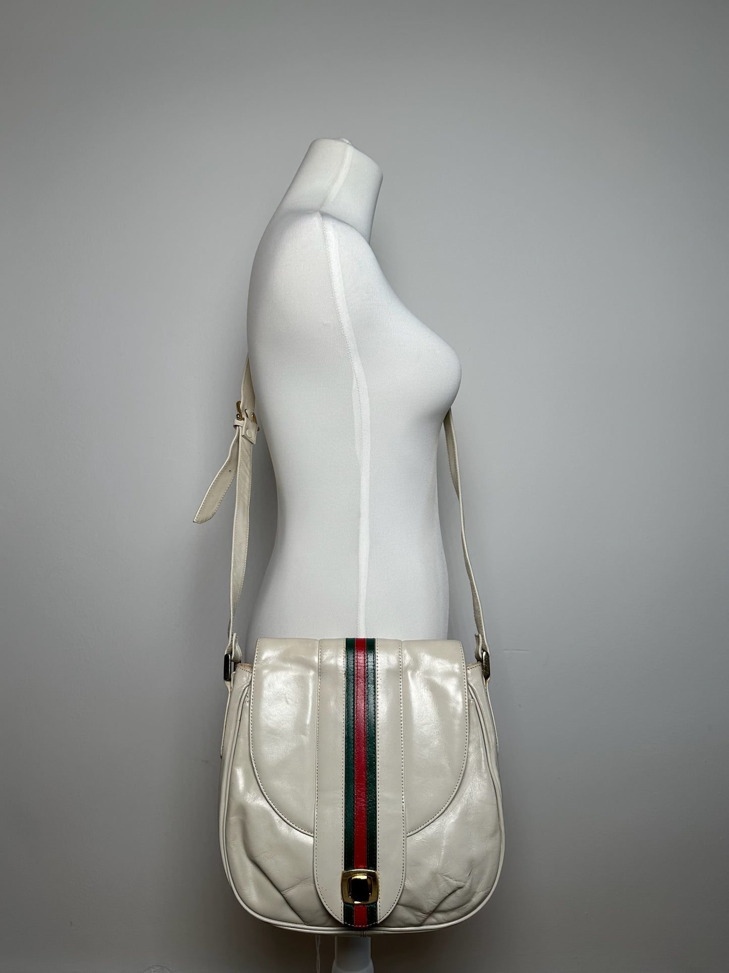 Vintage Gucci leather bag white