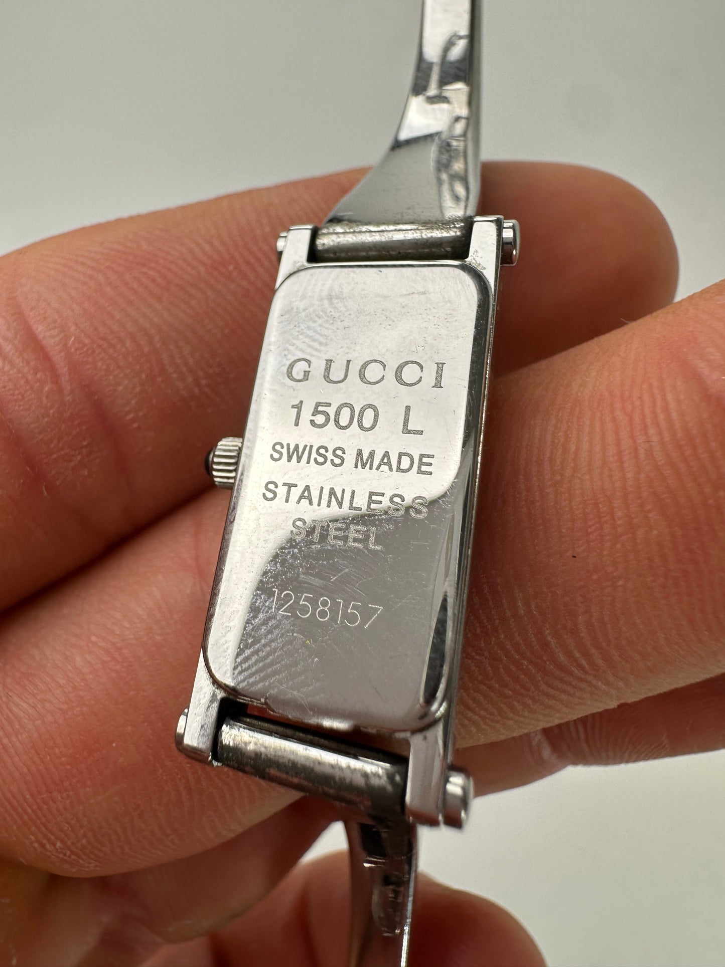 Vintage Gucci 1500L Stainless Steel Bangle Watch Silver White Dial