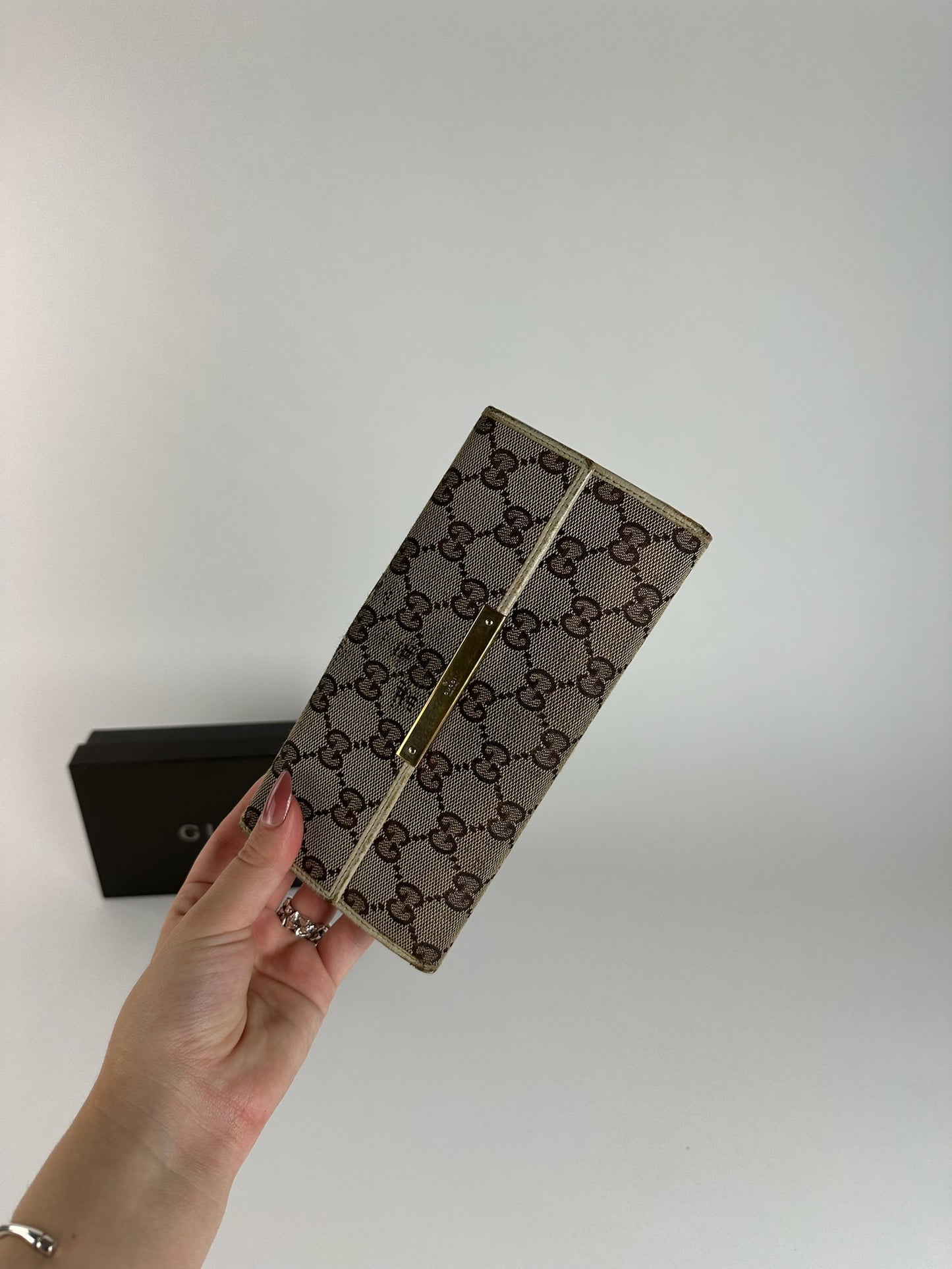 Portefeuille vintage en cuir Gucci Monogram blanc beige