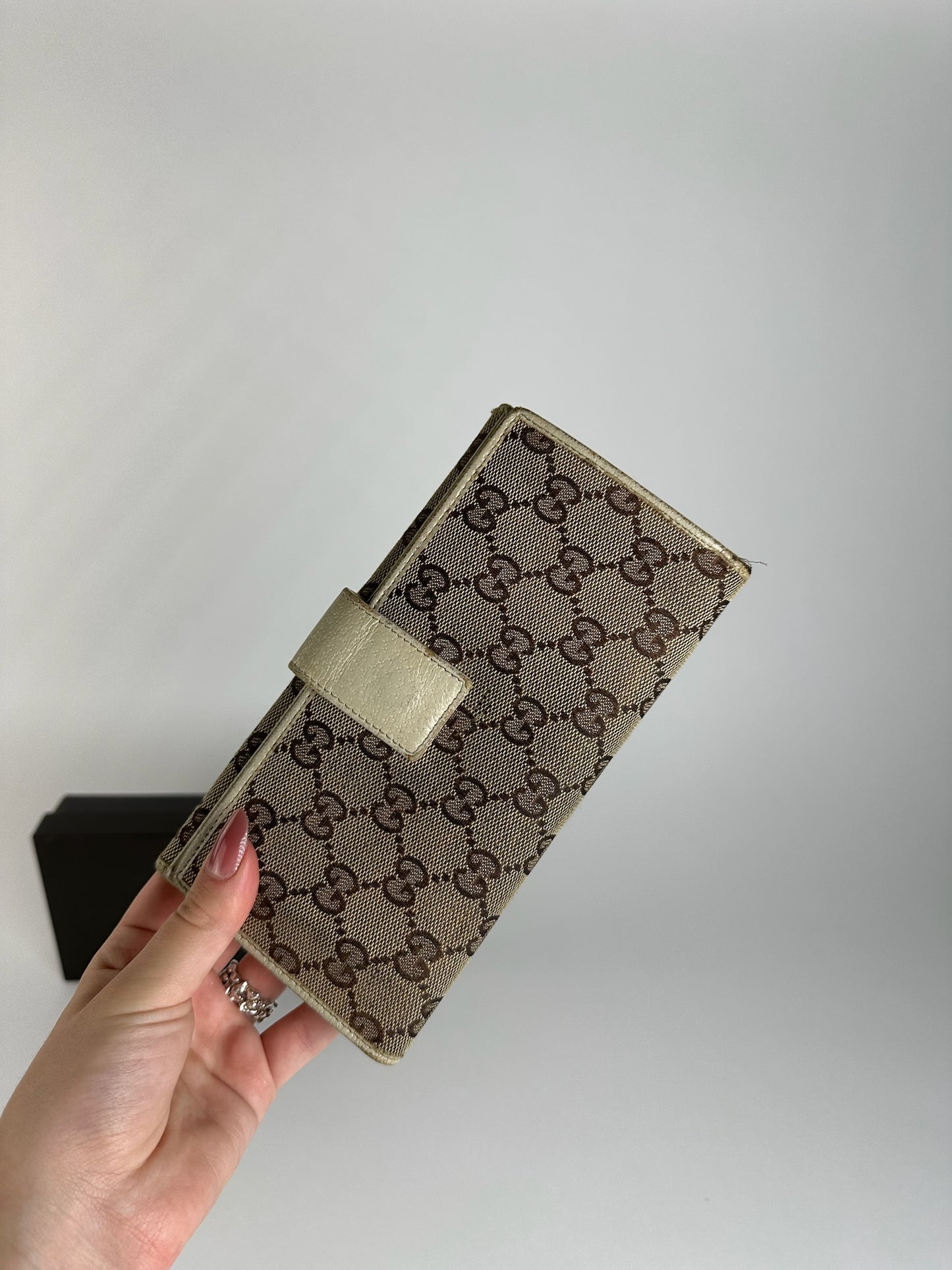 Portefeuille vintage en cuir Gucci Monogram blanc beige