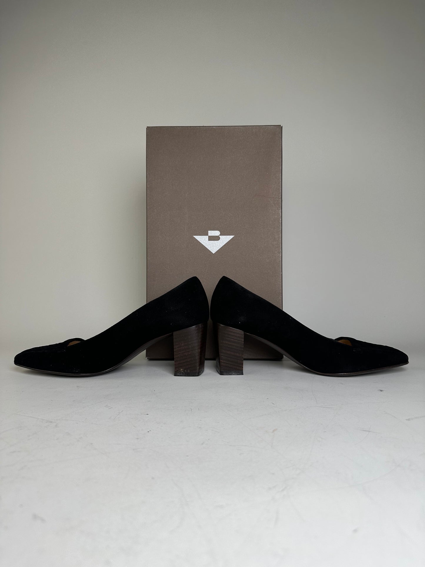 Vintage Bottega Veneta Suede Block Heel Pumps Black
