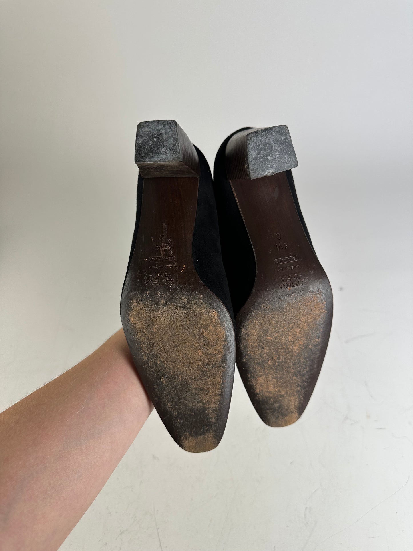 Vintage Bottega Veneta Suede Block Heel Pumps Black